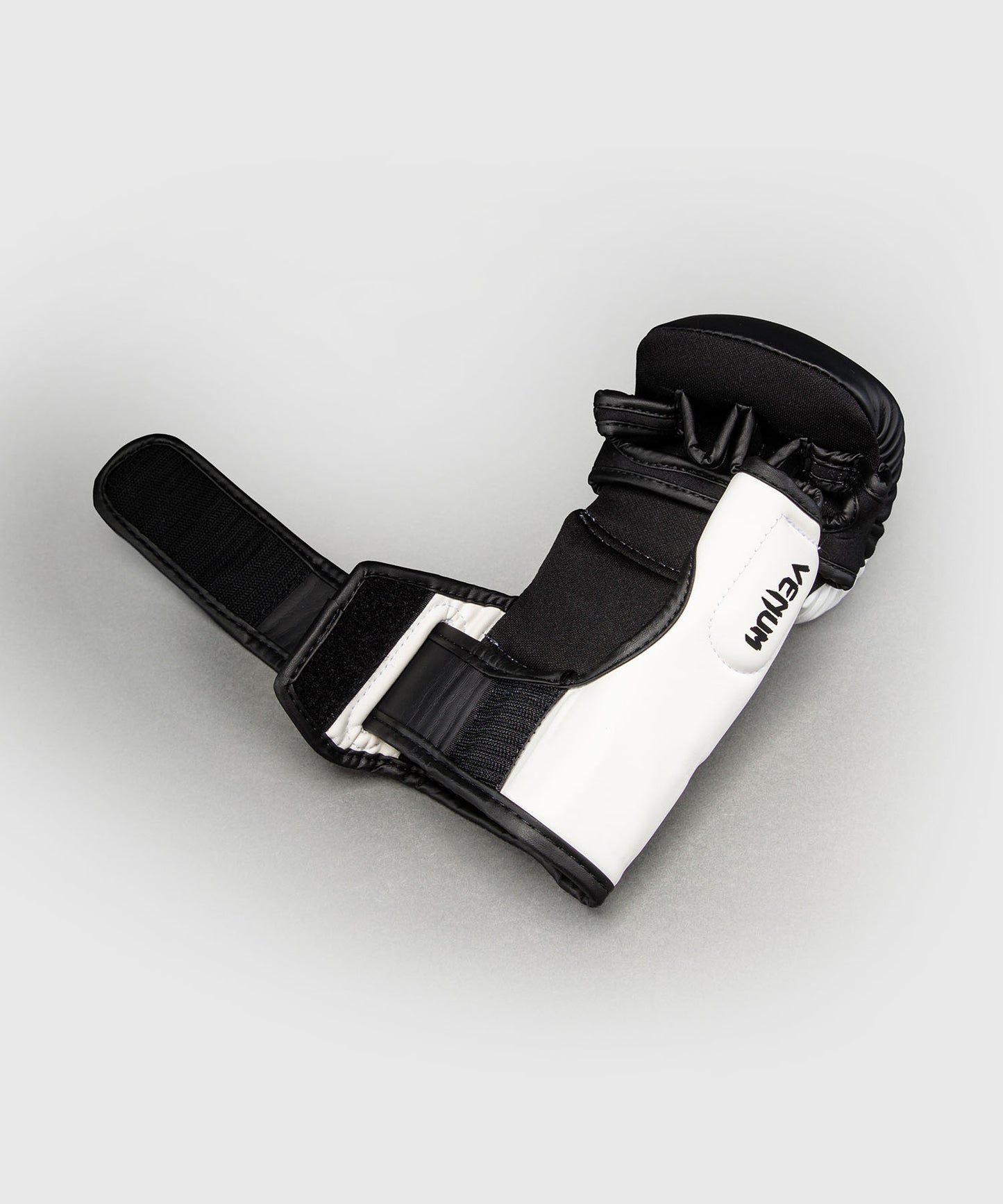 Gants de Sparring Venum Attack 2.0 – Noir/Blanc