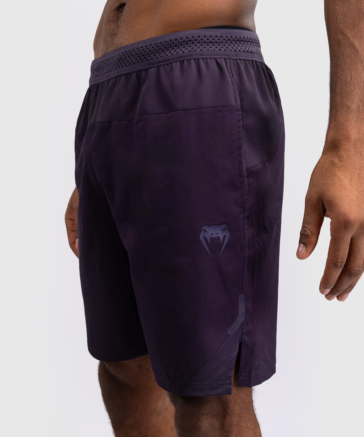 Short d'entraînement Venum G-Fit Air pour Hommes - Violet Intense