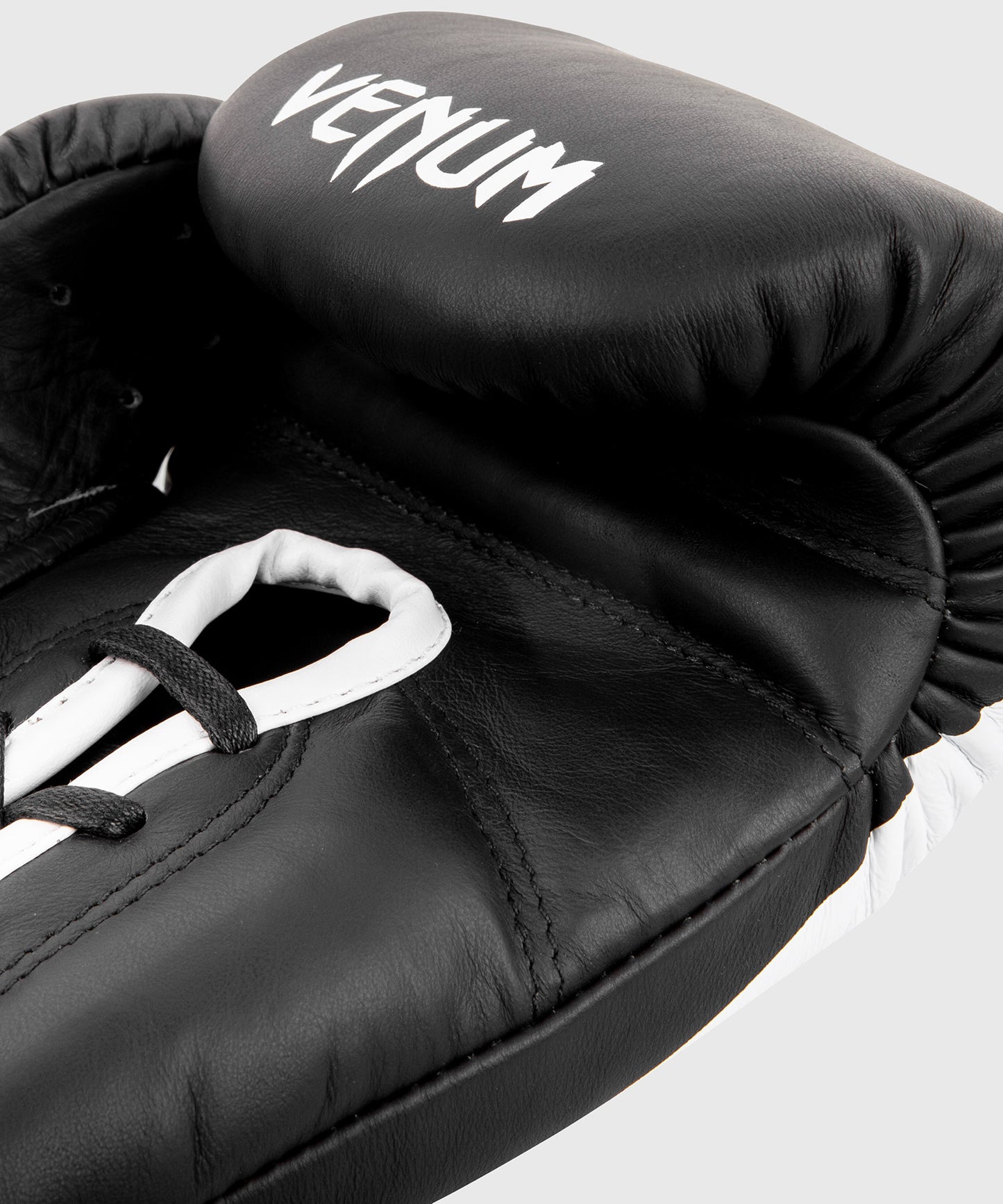 Gants de Boxe Pro Venum Giant 2.0 - Avec Lacets