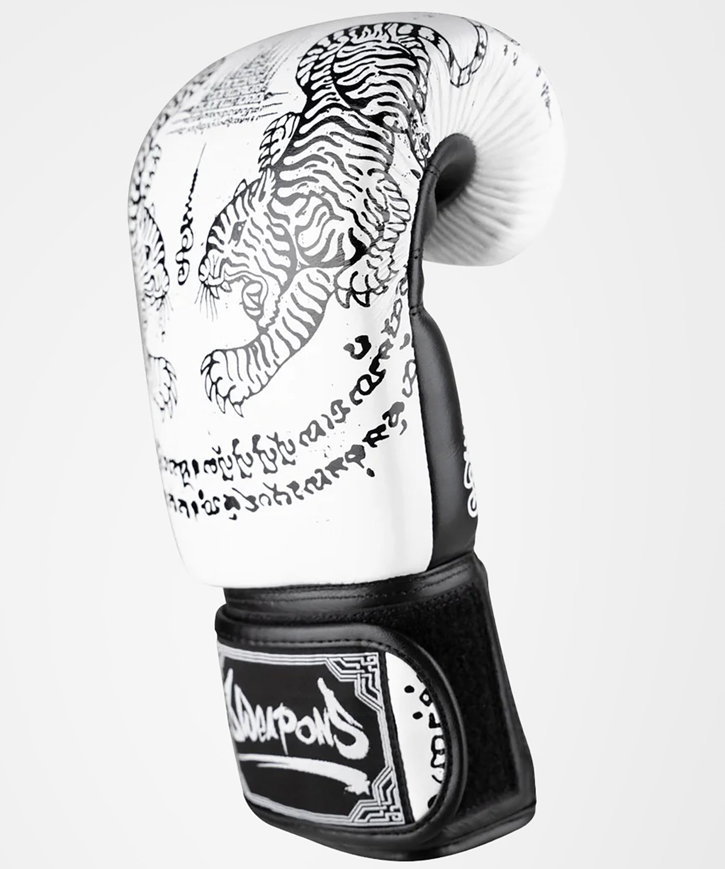 8 Weapons Sak Yant Tigers Boxing Gloves - White/Black