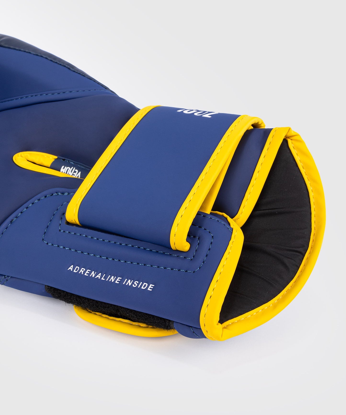 Gants de boxe Venum Challenger 4.0 - Sport 88