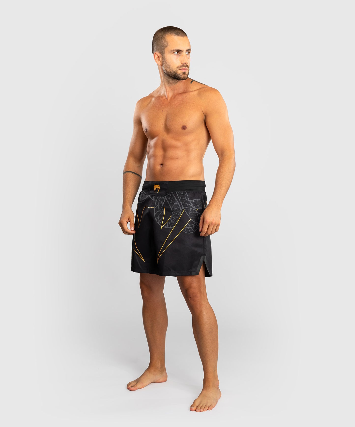 Short de Combat Venum Serpenti – Noir/Argent/Or