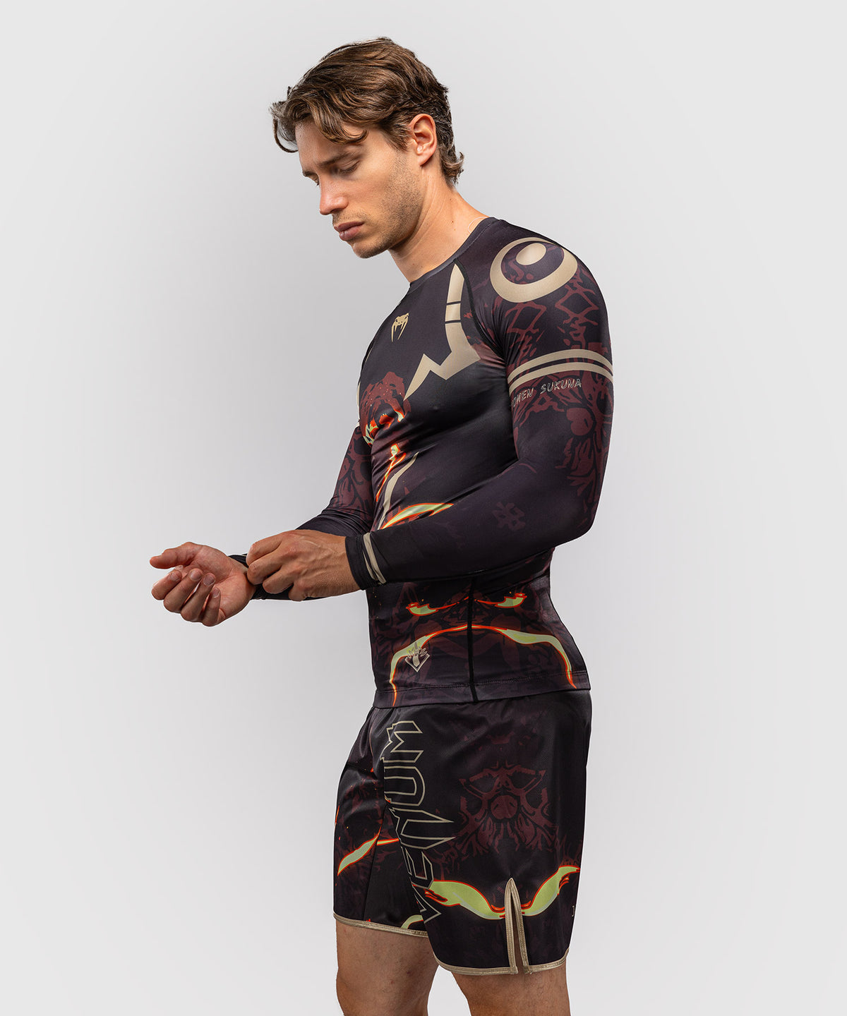 Jujutsu Kaisen x Venum Sukuna Rashguard Manga Larga – Negro/Arena