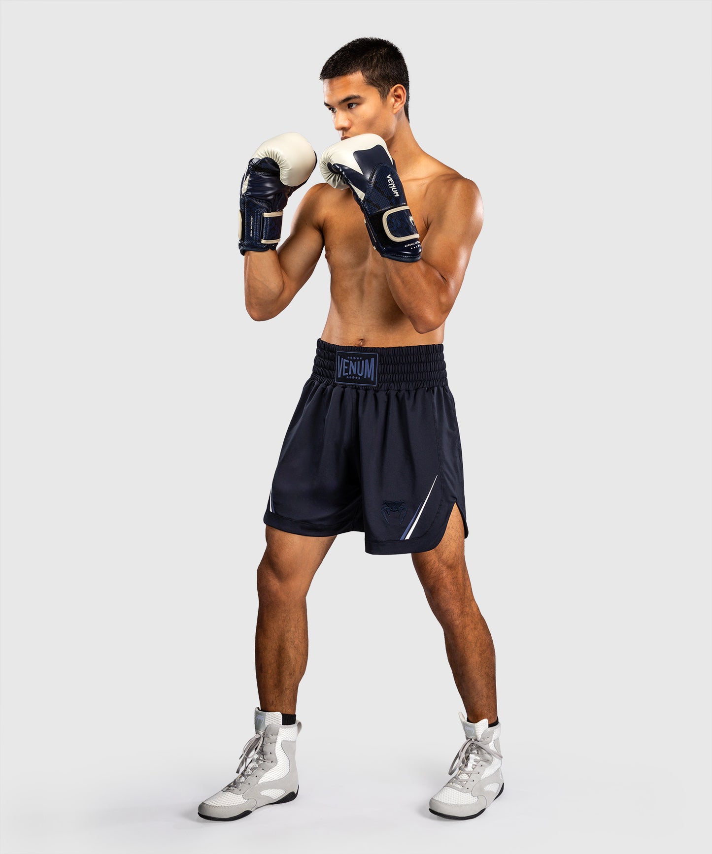 Short de Boxe Venum G-Core - Bleu Marine/Blanc