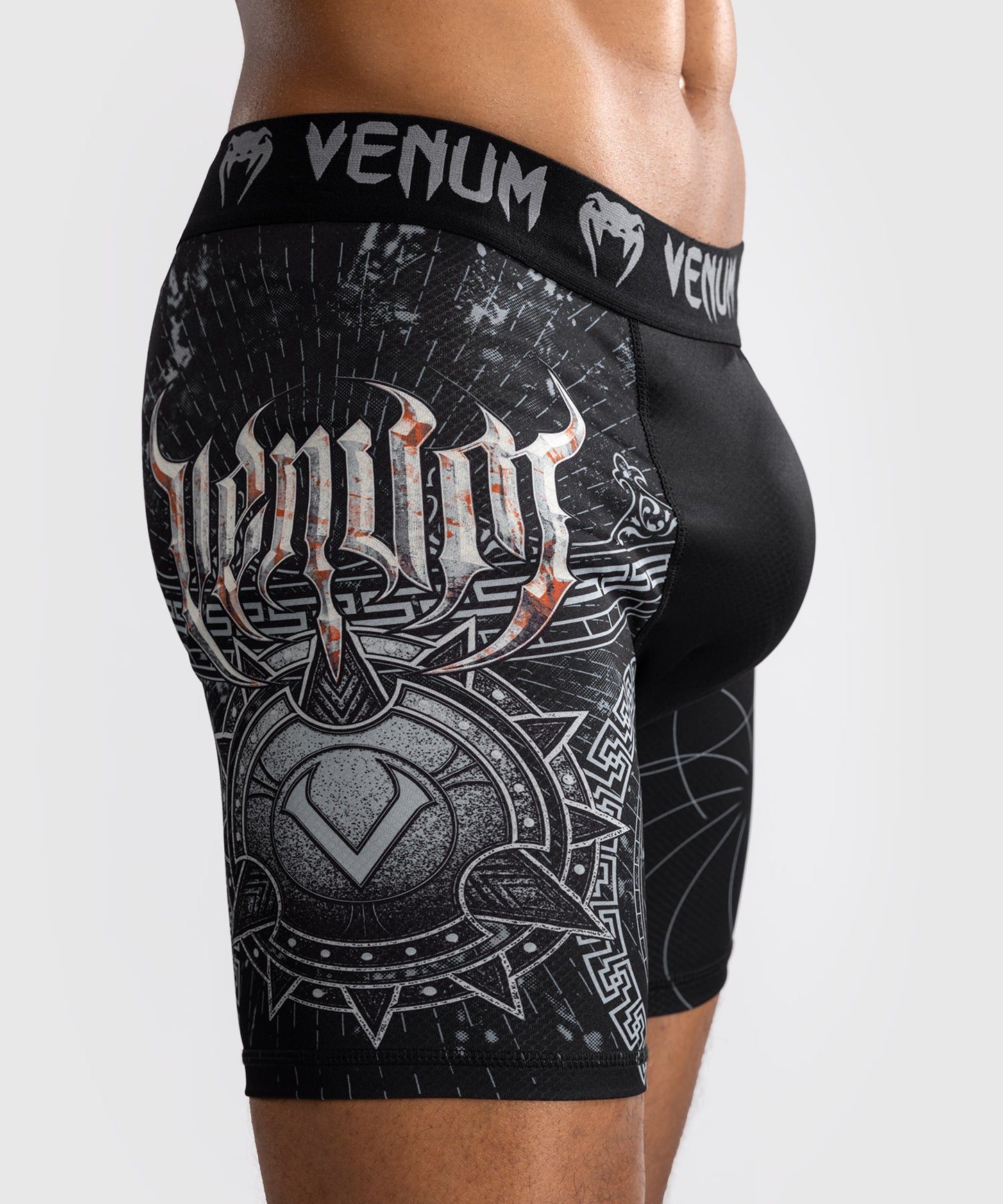 Vale Tudo Men's Shorts Venum Gladiator 5.0 - Black/Silver