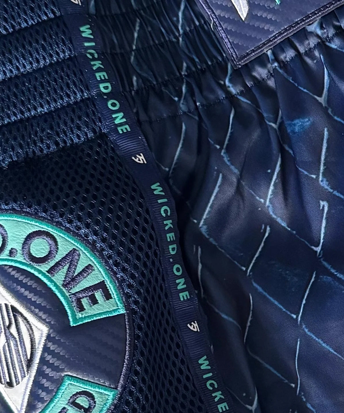 Wicked One Cage Muay Thai Shorts - Marineblau