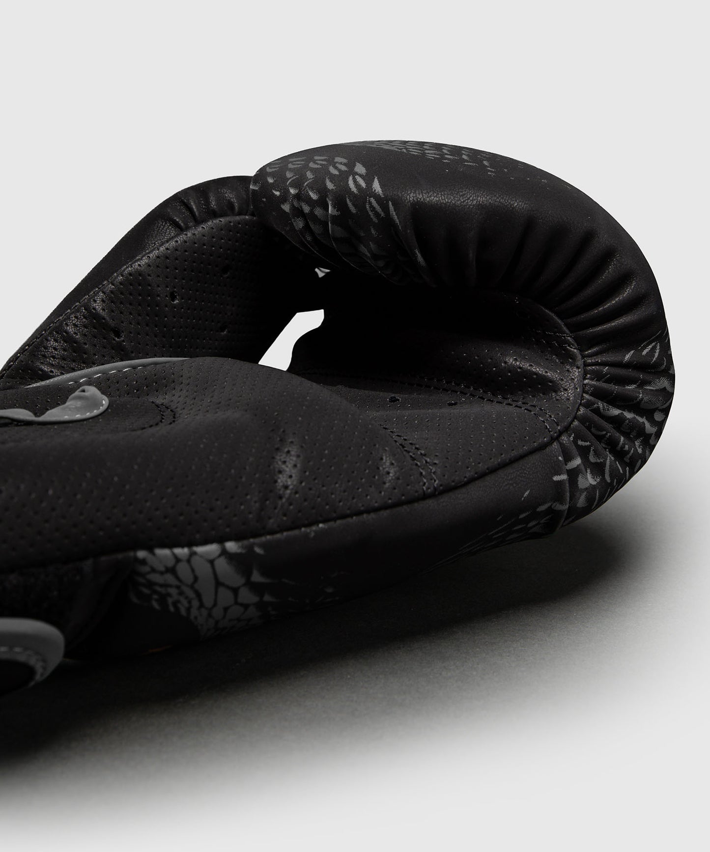 Venum Matupa Boxhandschuhe - Schwarz/Grau/Gold