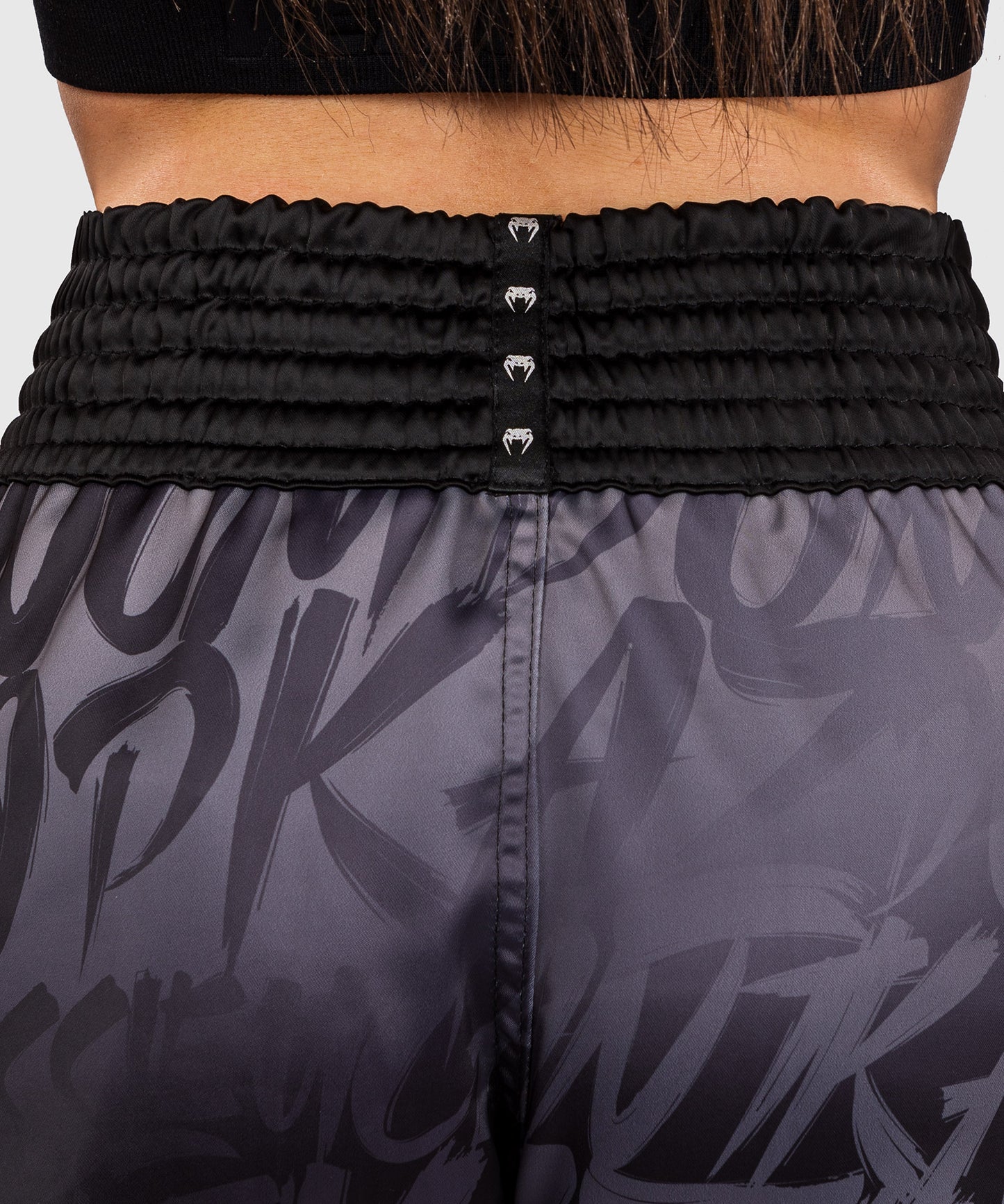 Muay Thai Shorts Venum x Kaz - Schwarz