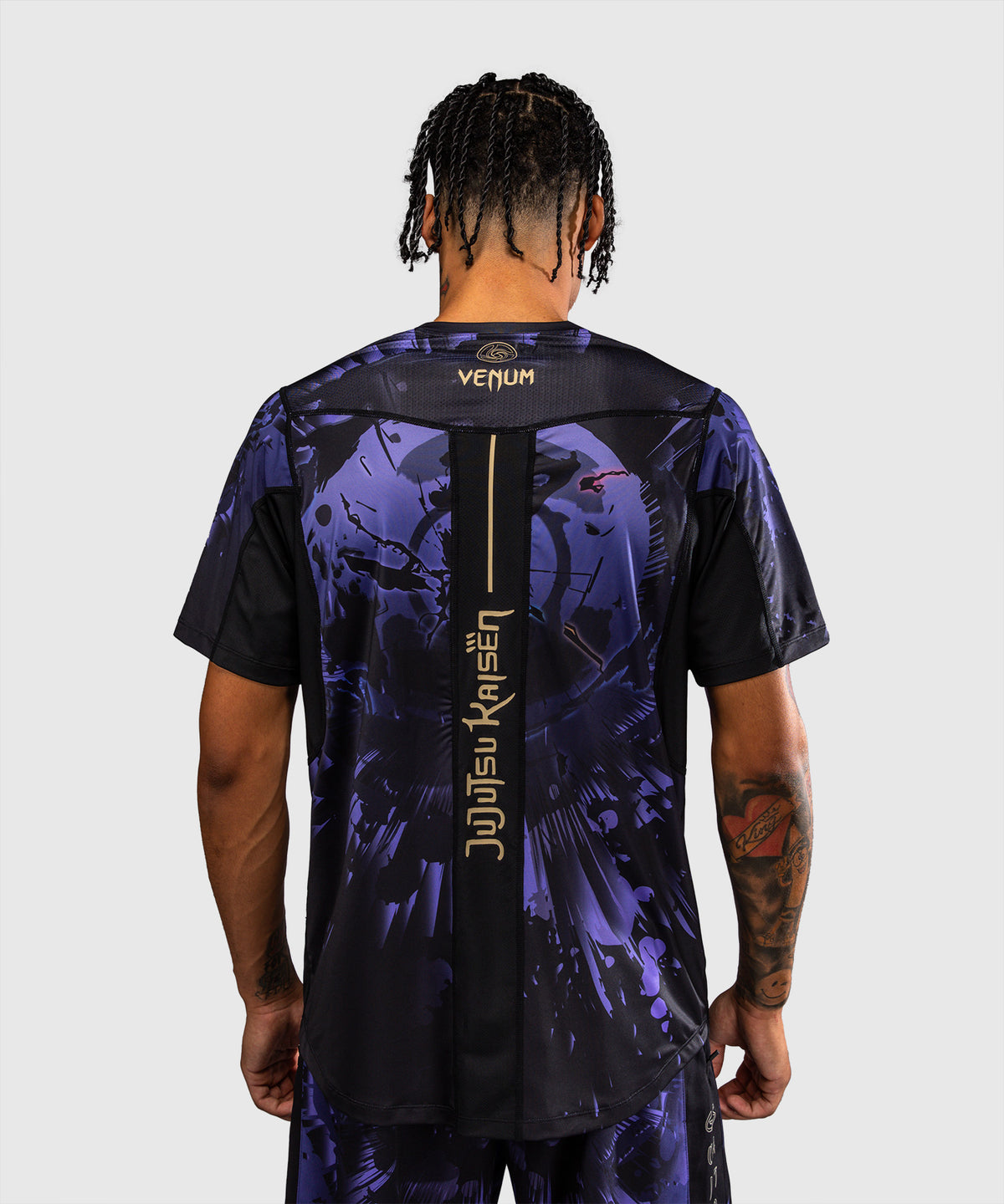 Jujutsu Kaisen x Venum Gojo Dry-Tech-T-Shirt – Lila
