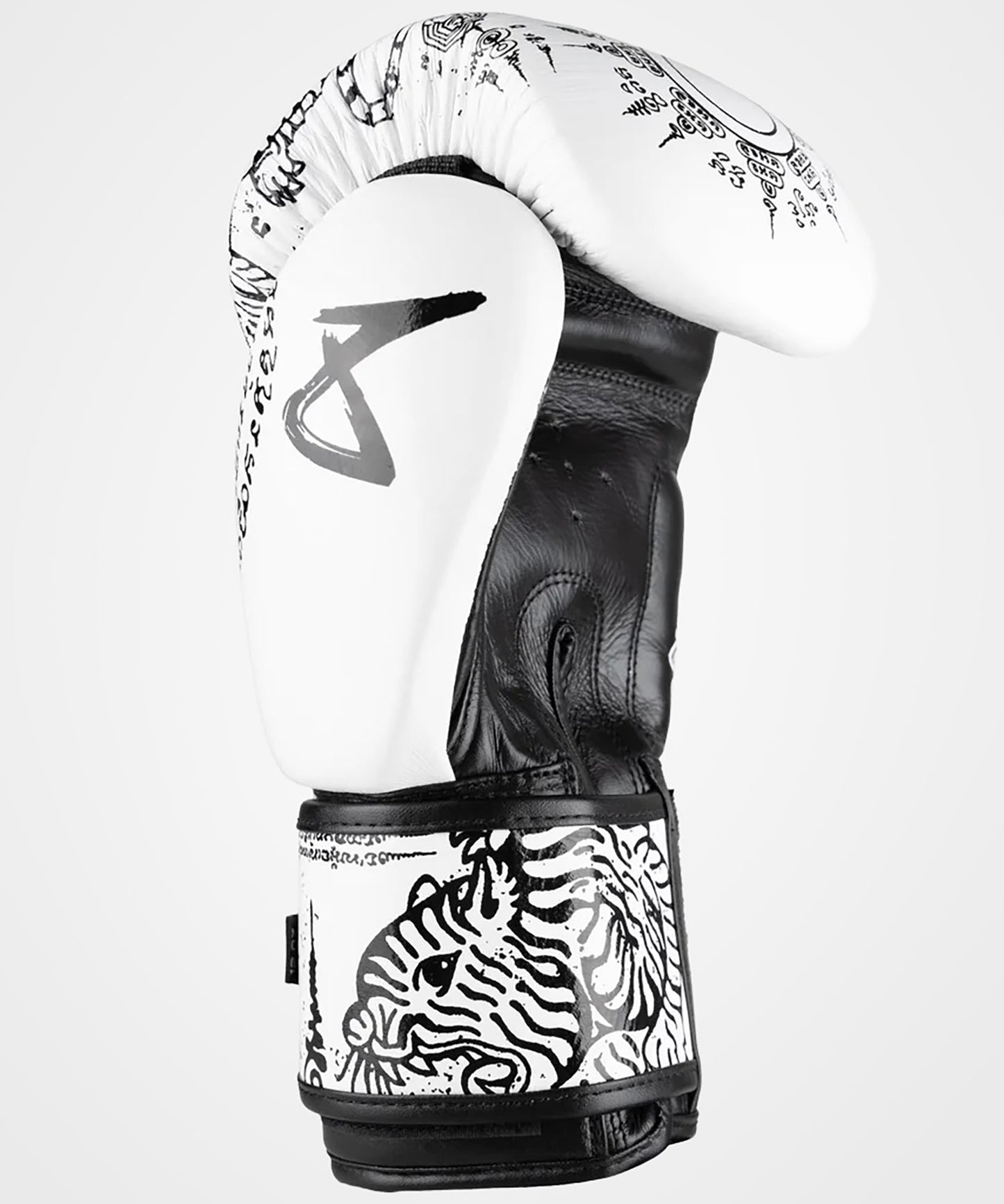 8 Weapons Sak Yant Tigers Boxing Gloves - White/Black