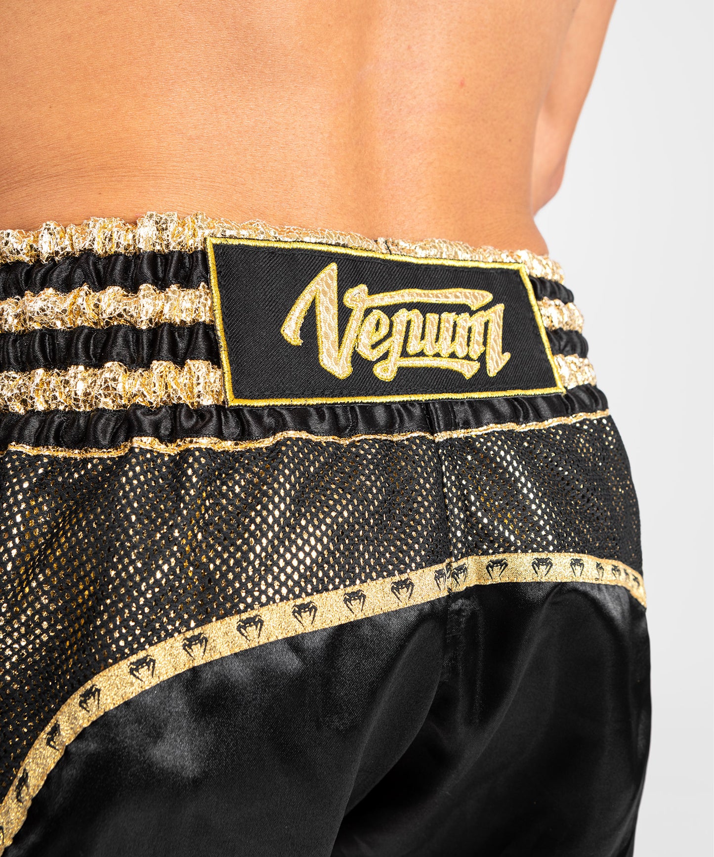 Venum Absolute 2.0 Pantaloncini da Muay Thai - Neri/Oro