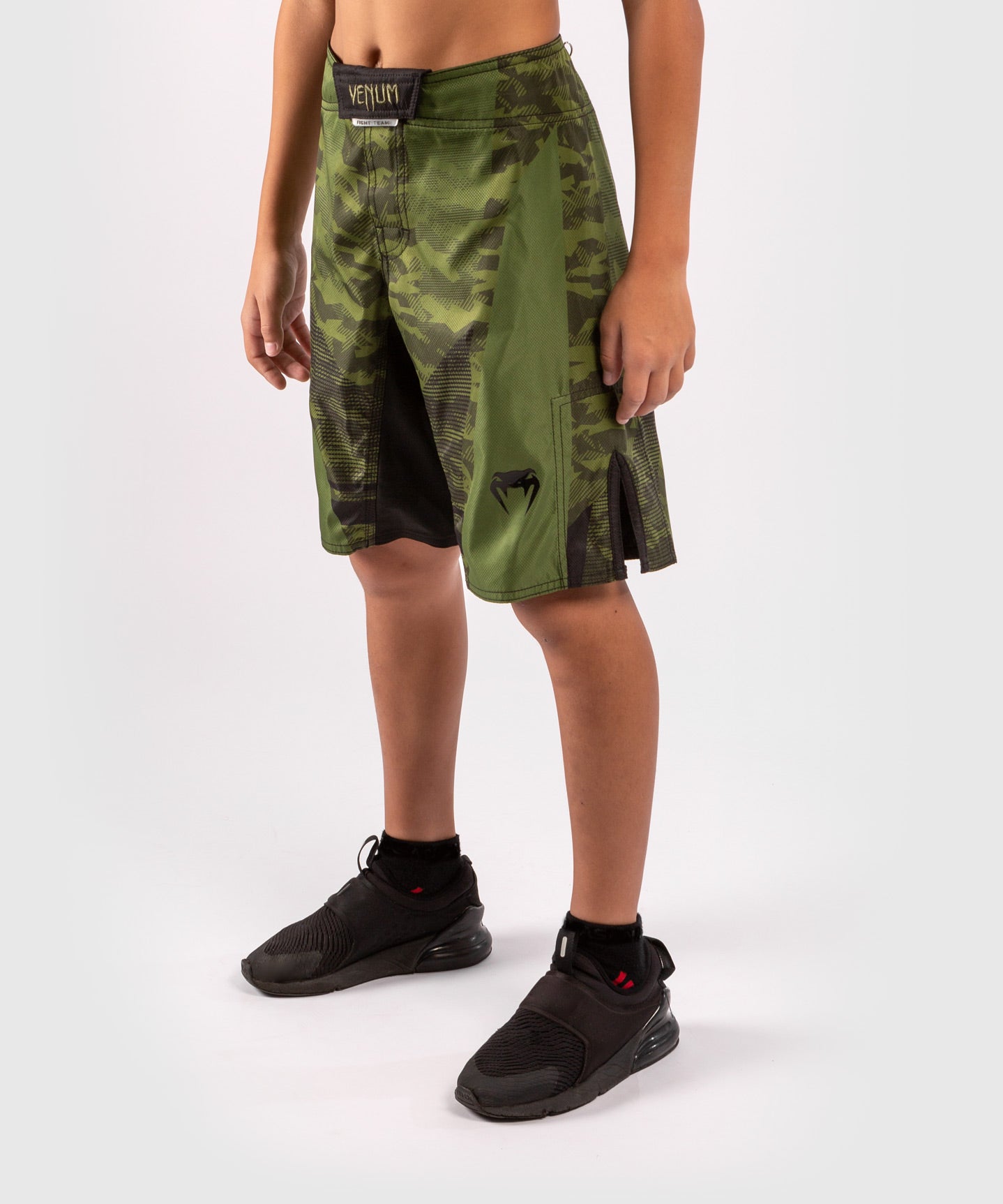Venum Trooper Kinder Fightshorts - Forest Camo/Schwarz