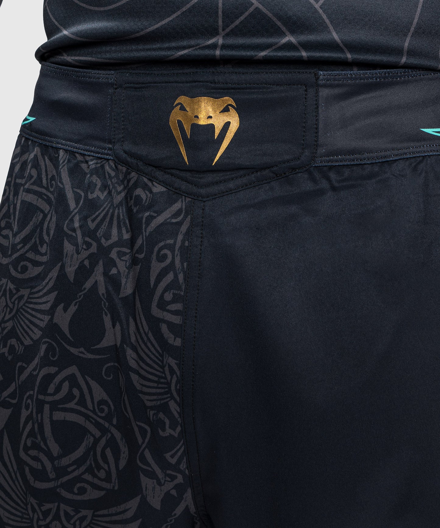 Pantaloncini da combattimento ricaricati di Venum Assassin's Creed - neri