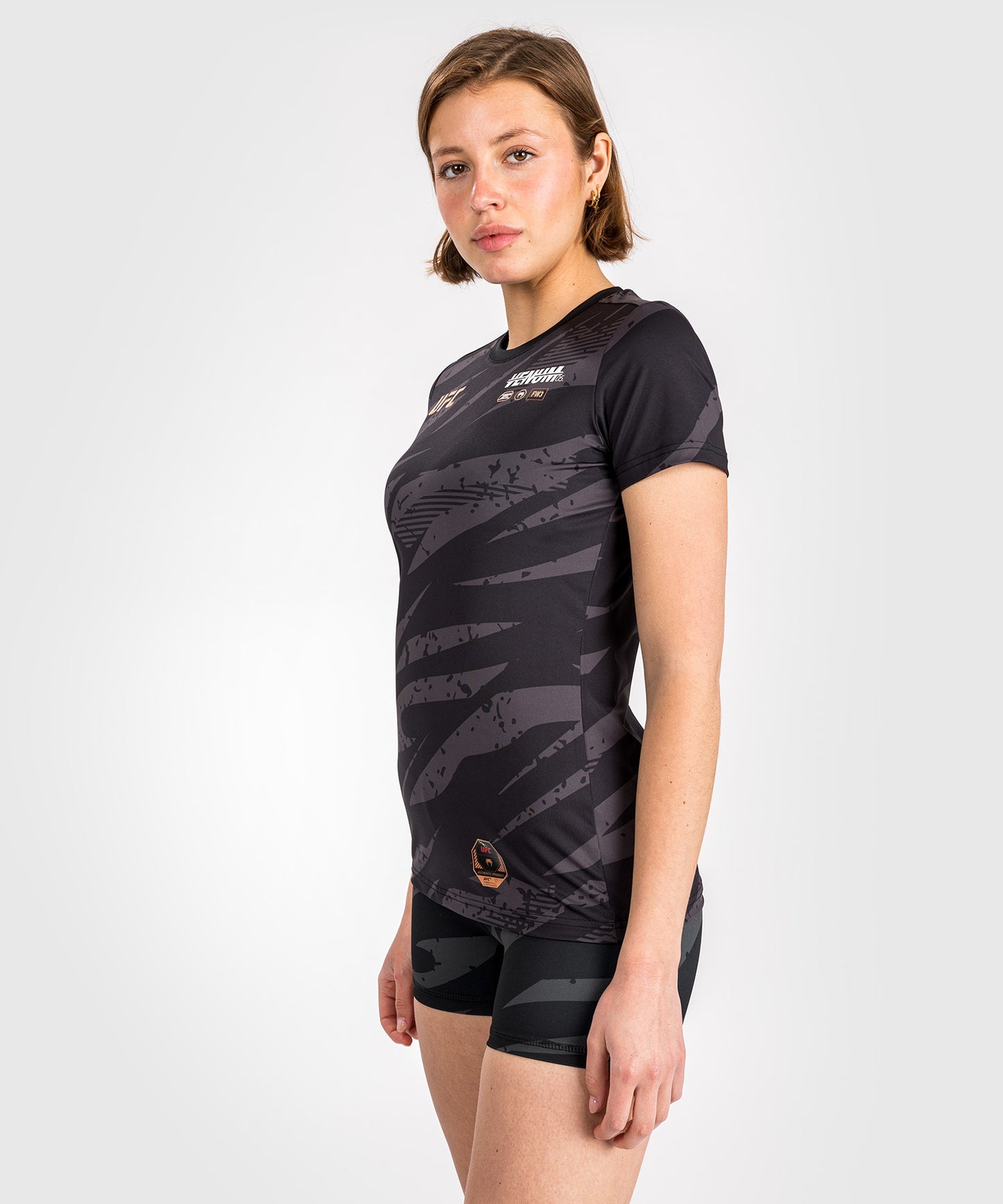 UFC Adrenaline by Venum Fight Week Frauen Dry-Tech-T-Shirt - Urban Camo