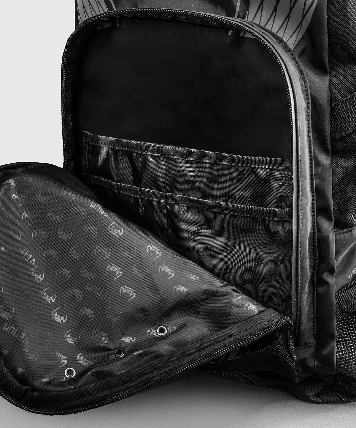 Venum Amazonia Reborn Zaino (15-25 L) - Nero/Grigio