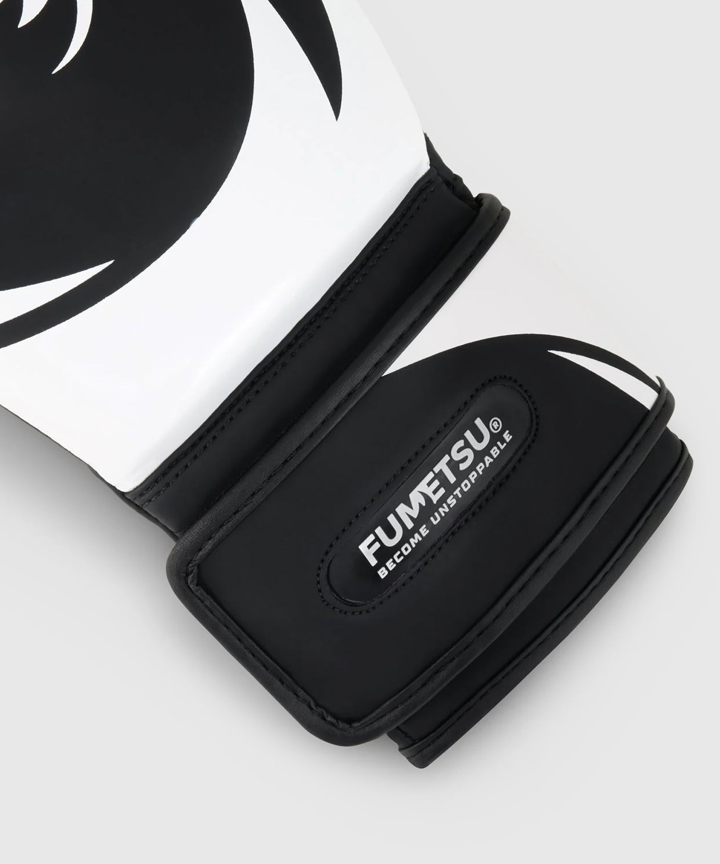 Fumetsu Ghost S3 Boxing Gloves - Black/White