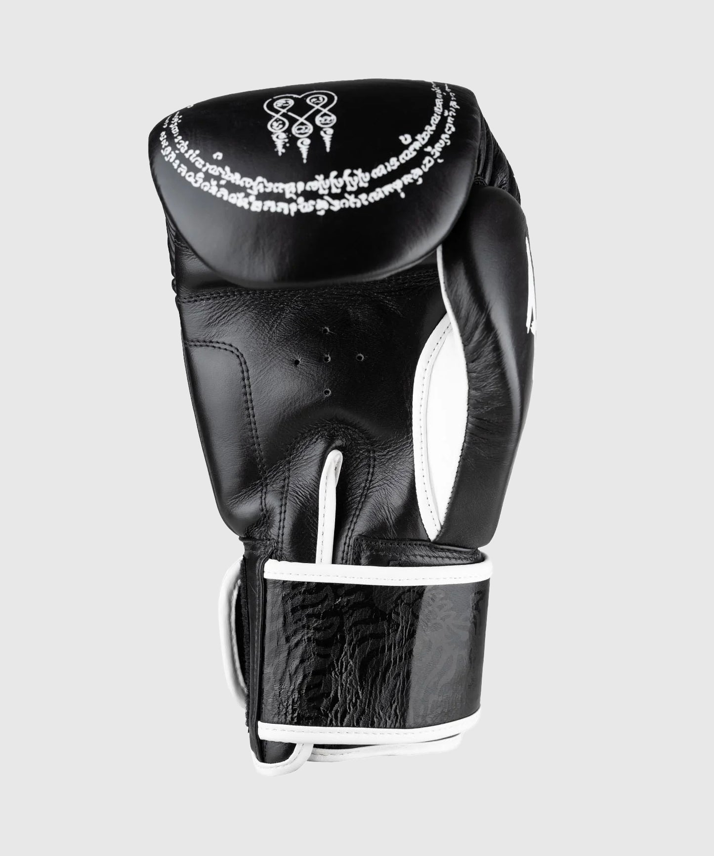 8 Weapons Sak Yant Big Tiger Guantes de Boxeo - Negro/Negro