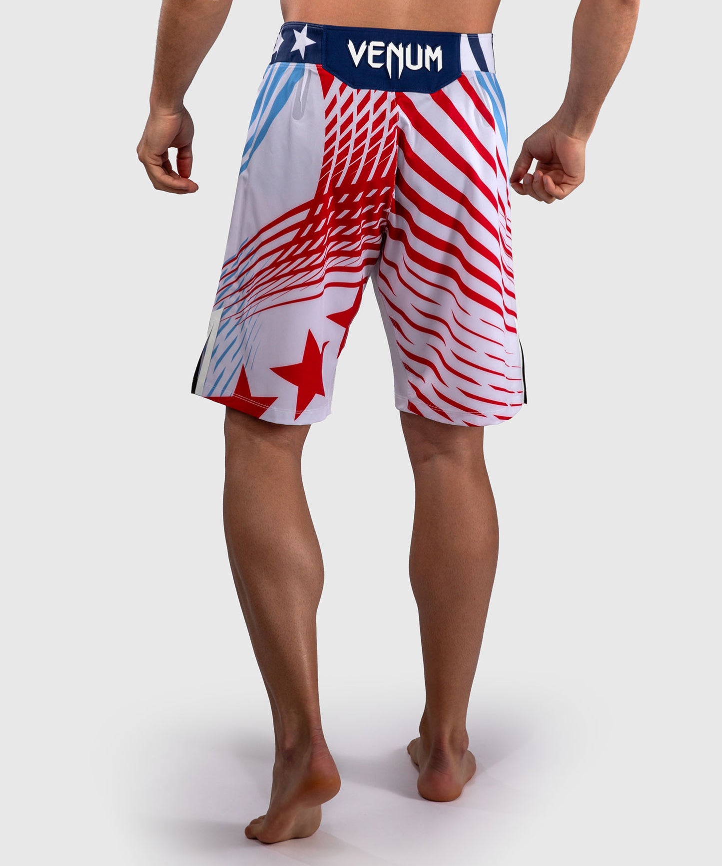 Official UFC Freedom 250 by Venum Authentic Fight Night Fight Shorts de ajuste largo para hombre - Blanco