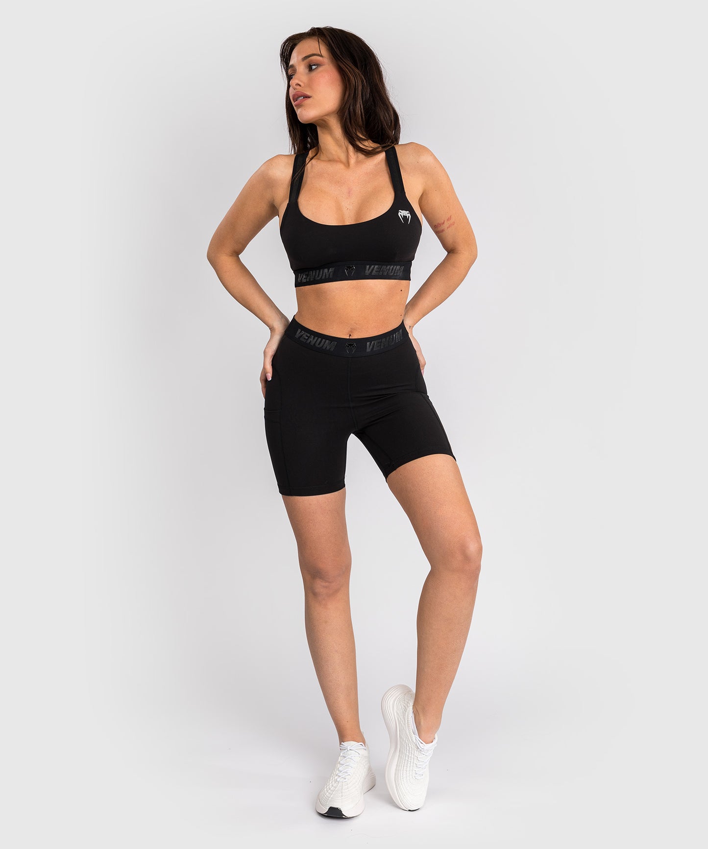 Women's sports bra Venum Elevate - Black