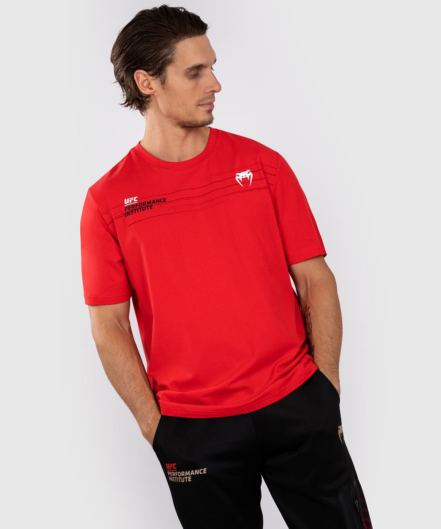 Venum Performance Institute 2.0 UFC Männer T-Shirt -Rot