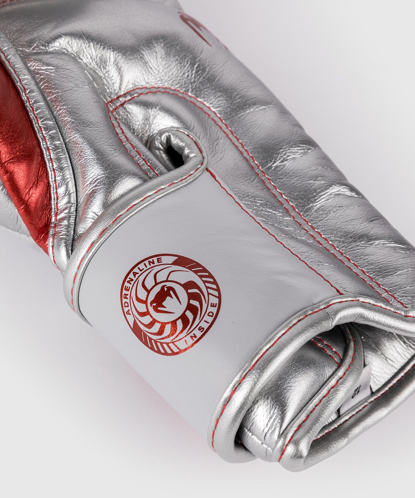 Venum Giant 3.0 Guantes de boxeo - Rojo/Plata - Edición especial