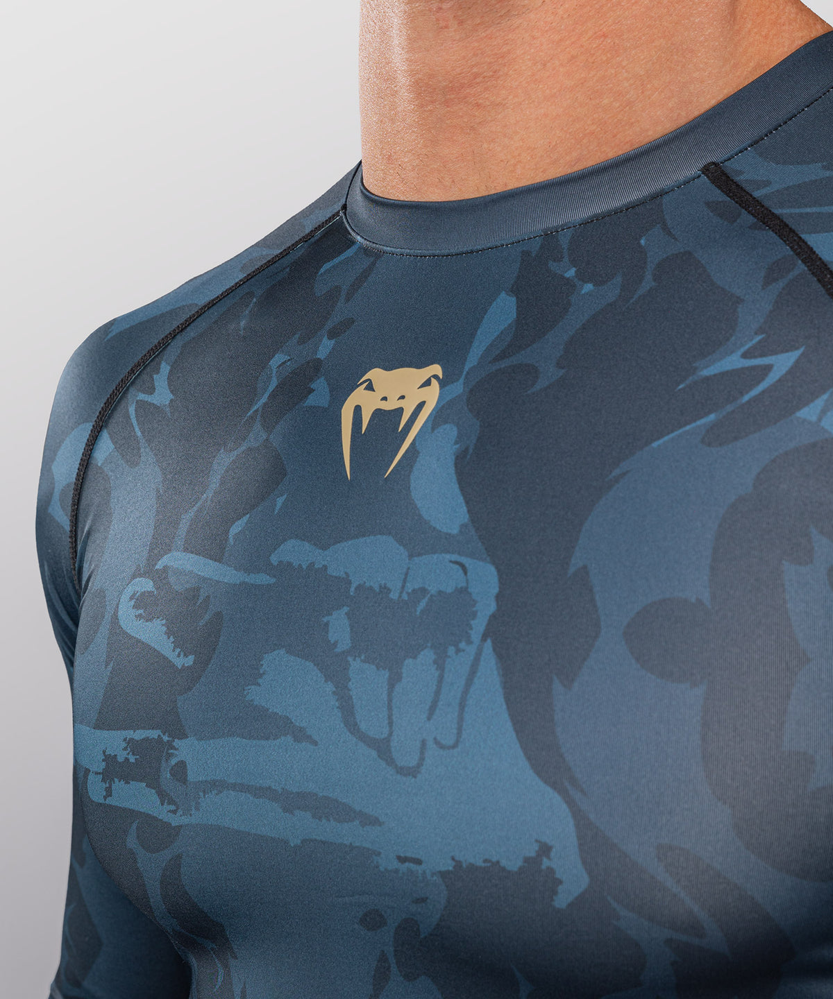 Jujutsu Kaisen x Venum Fushiguro Rashguard a Maniche Lunghe – Verde Oceano