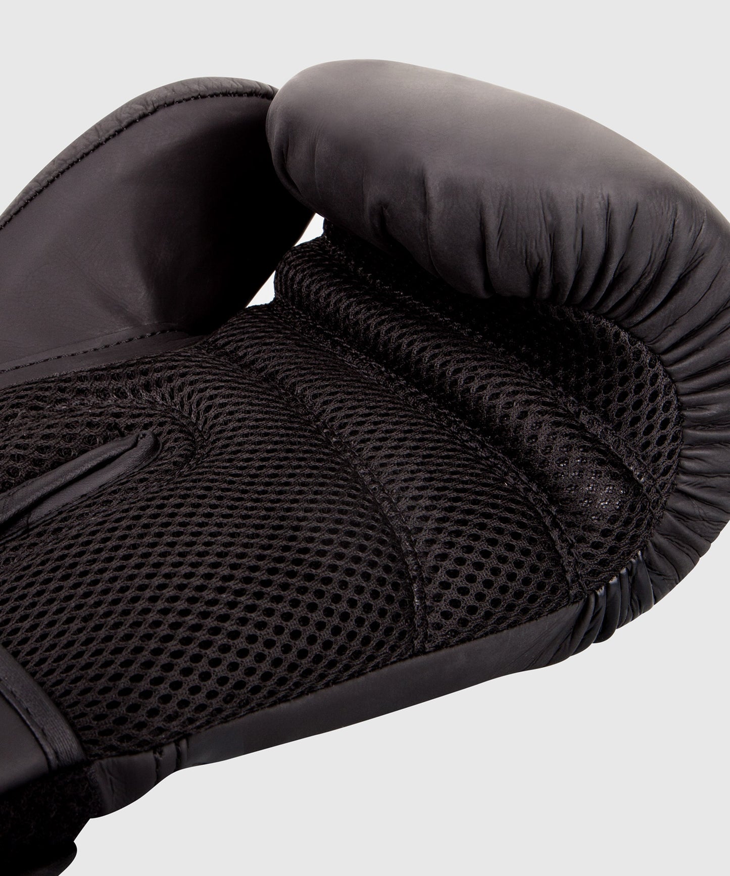 Ringhorns Charger Boxhandschuhe - Schwarz/Schwarz