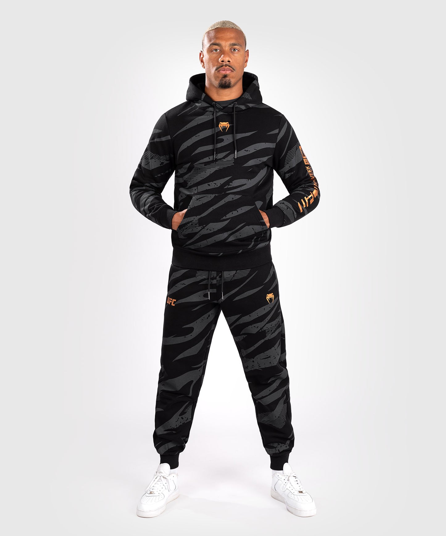 UFC Adrenaline by Venum Fight Week Felpa Con Cappuccio da Uomo - Urban Camo