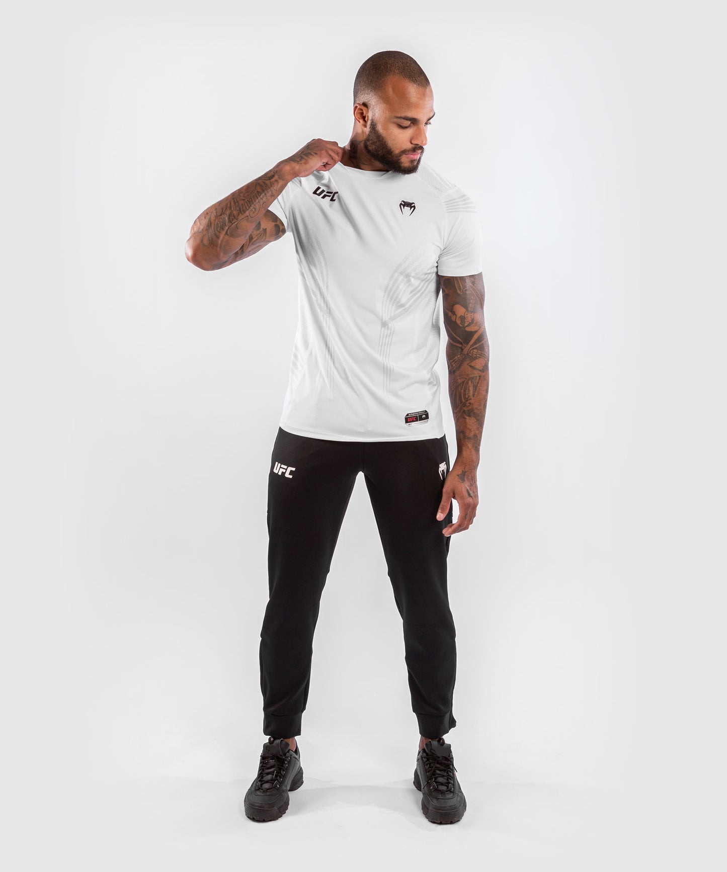 T-shirt Technique Homme UFC Venum Authentic Fight Night - Blanc