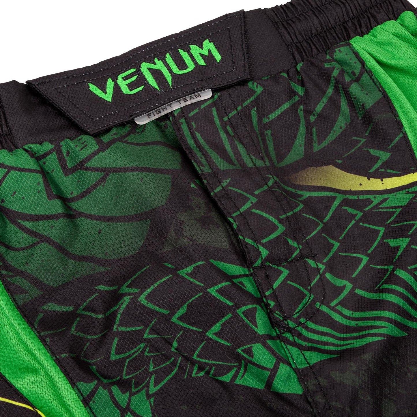 Venum Green Viper Fightshorts - Black/Green