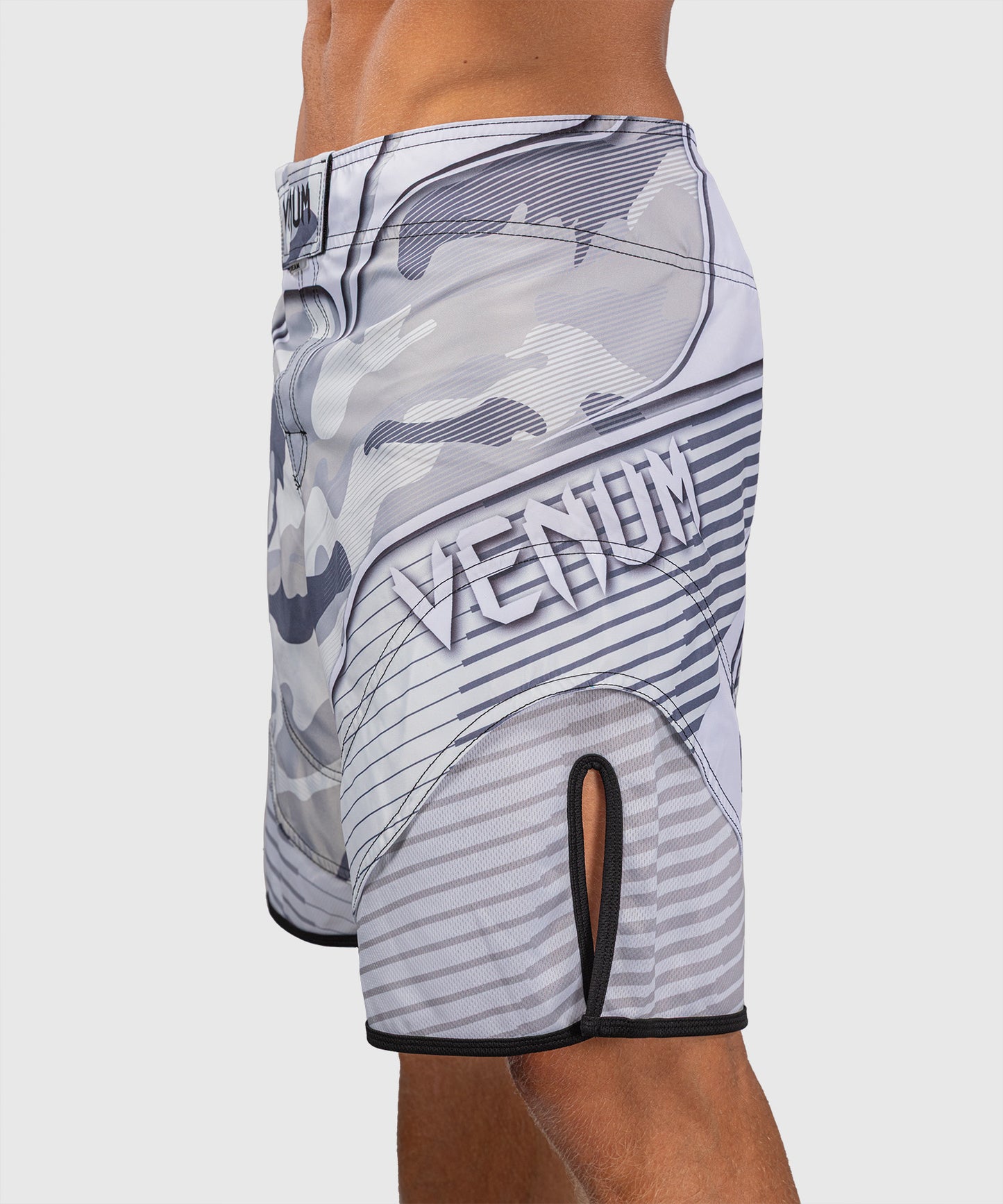 Venum Camo Hero Short de Combate - Blanco/Gris Claro