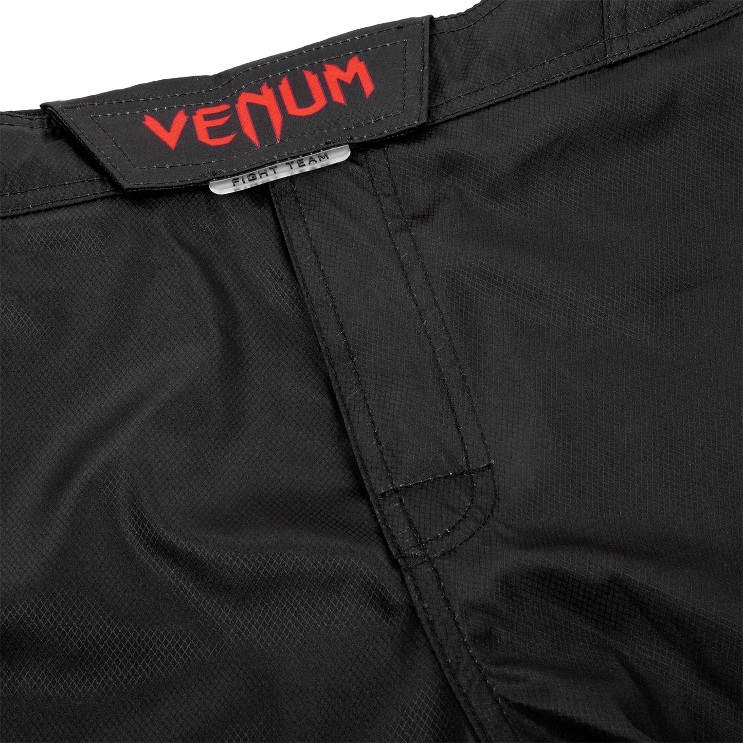 Venum Signature Fightshorts - Black/Red