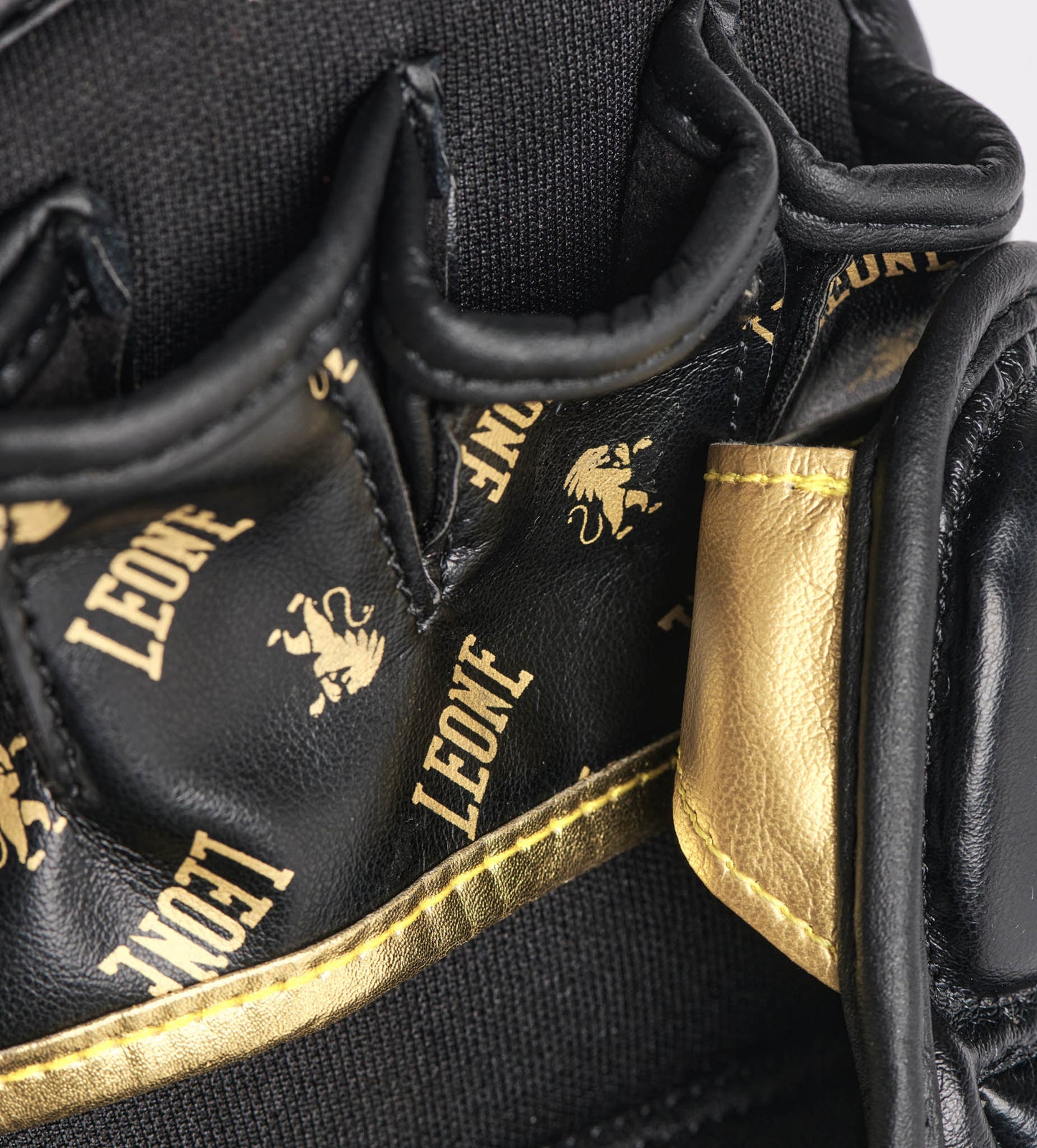 GANTS DE MMA SPARRING LEONE DNA - NOIR/OR