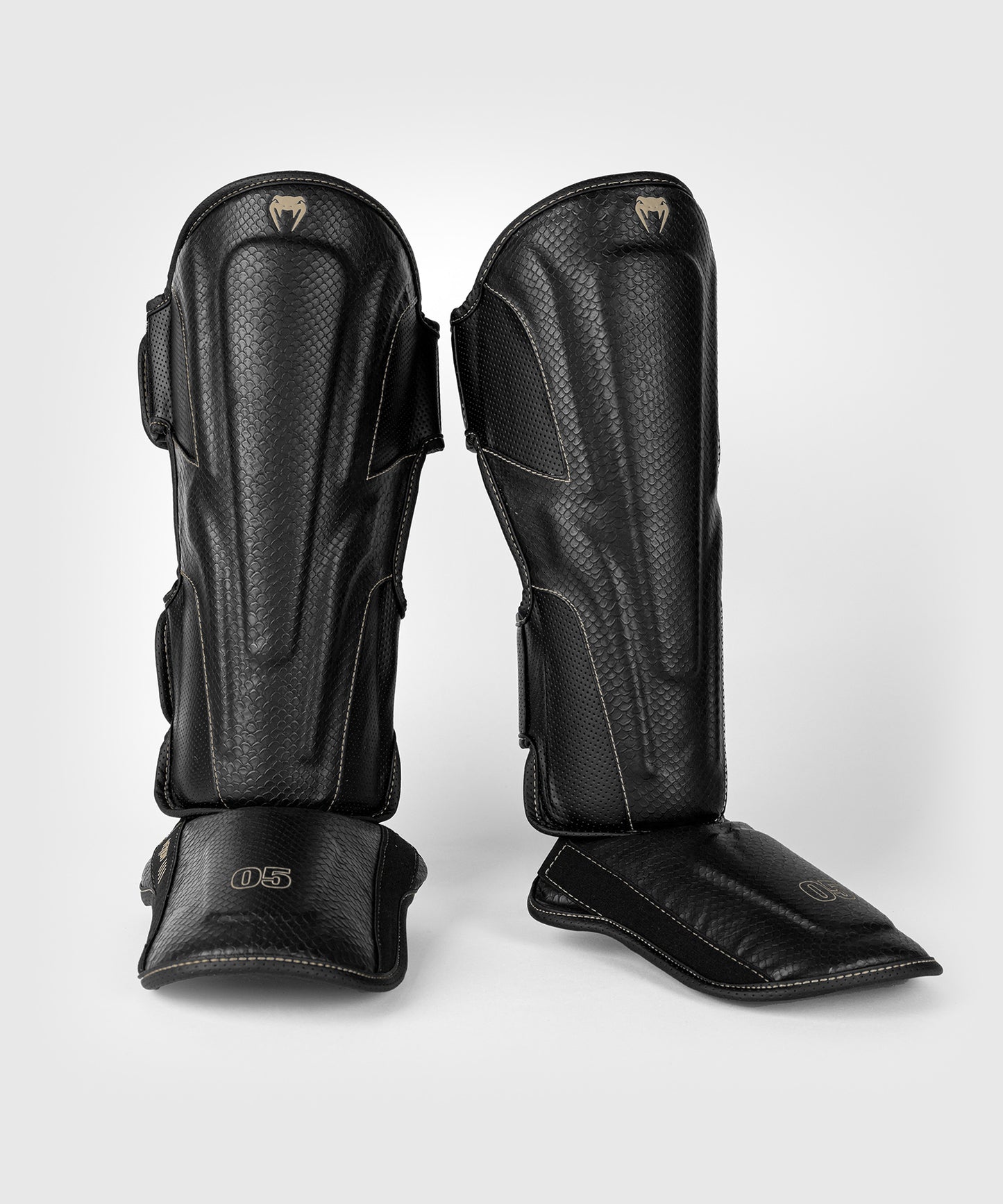 Venum Impact Evo Scales shin guards - Black