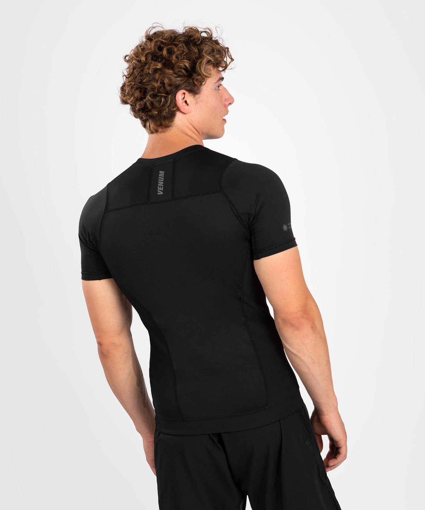 Venum G-Fit Air Kurzarm-Rashguard - Schwarz