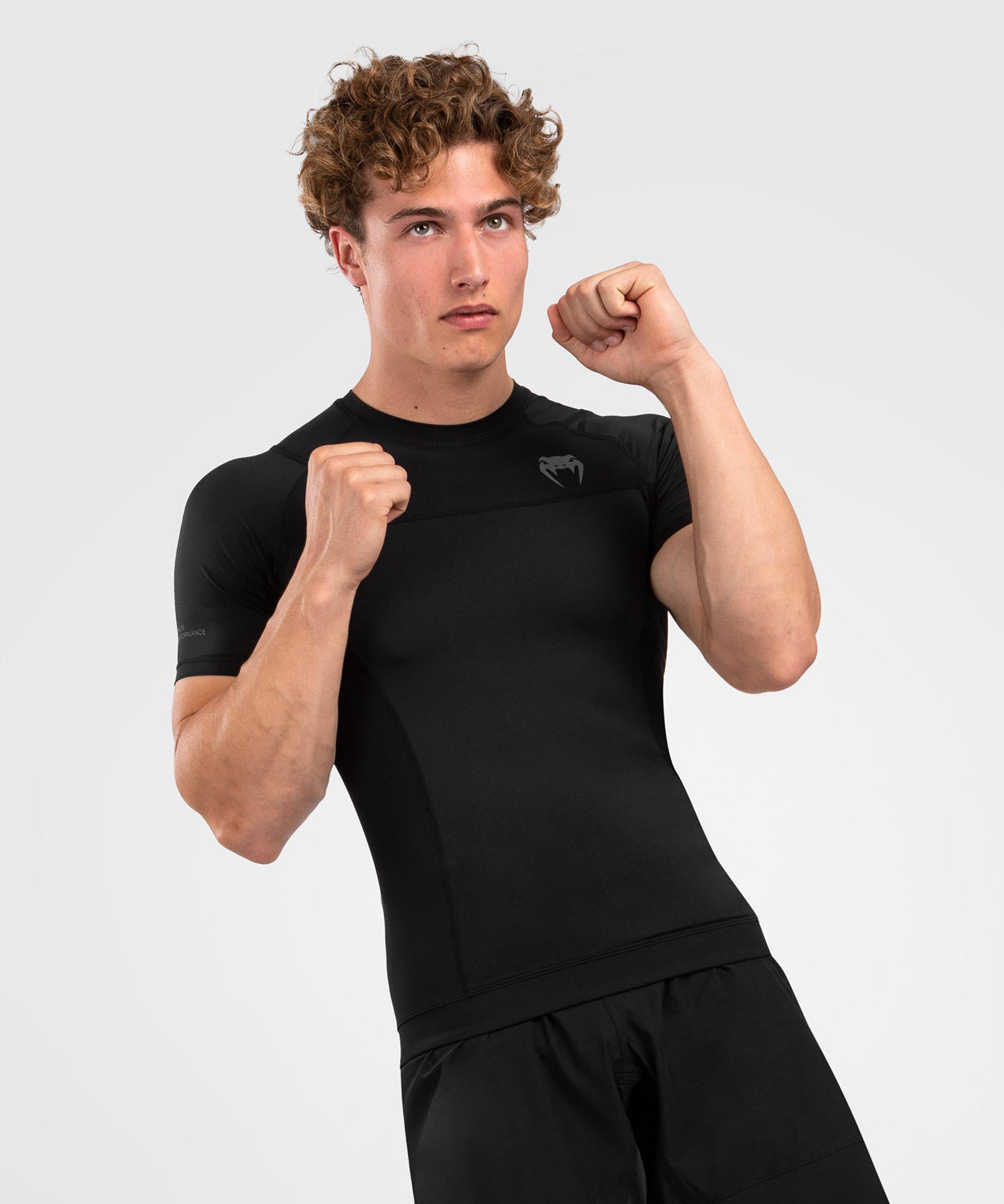 Venum G-Fit Air Kurzarm-Rashguard - Schwarz