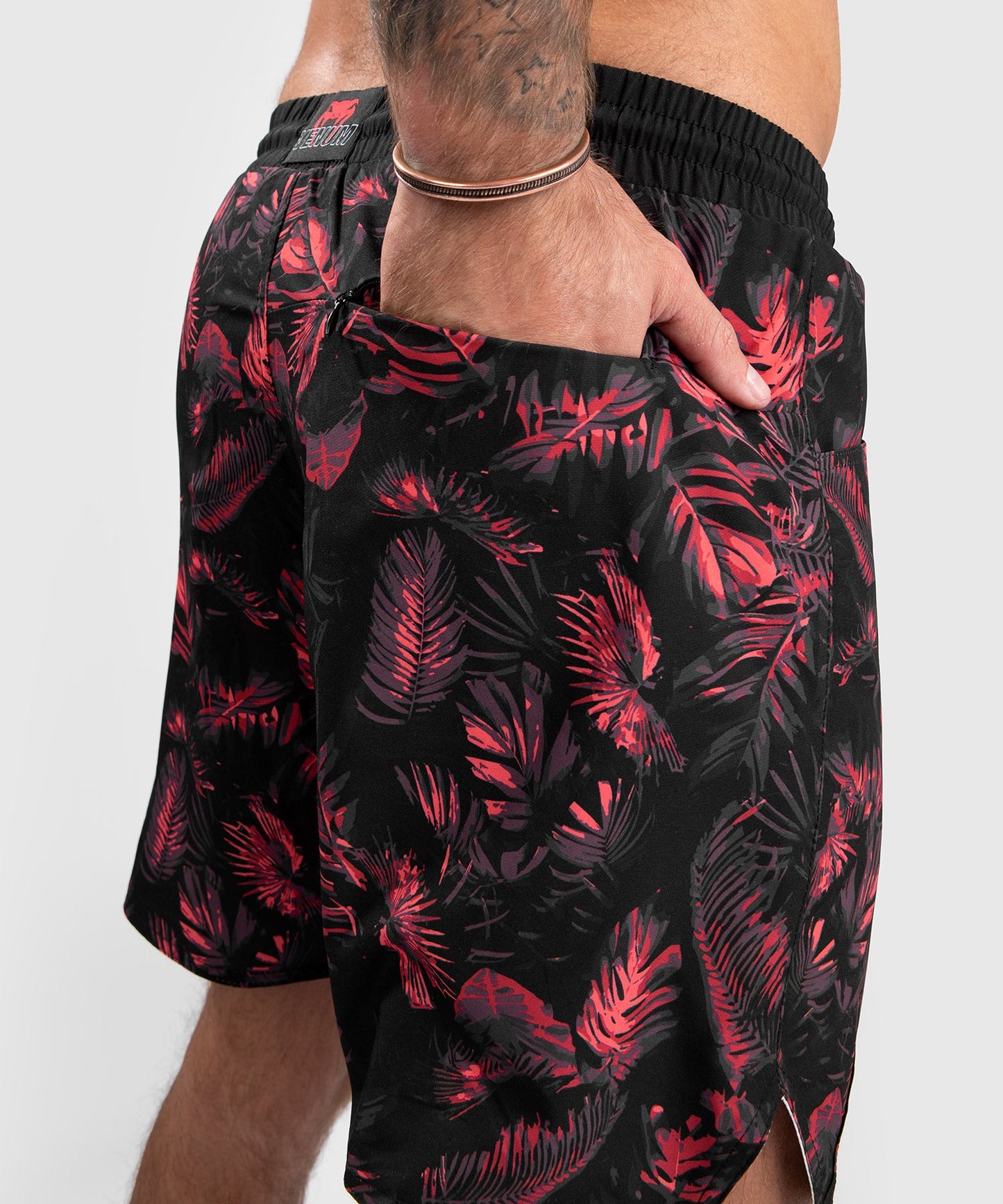 Venum Bali Jungle Badeshorts - Rot