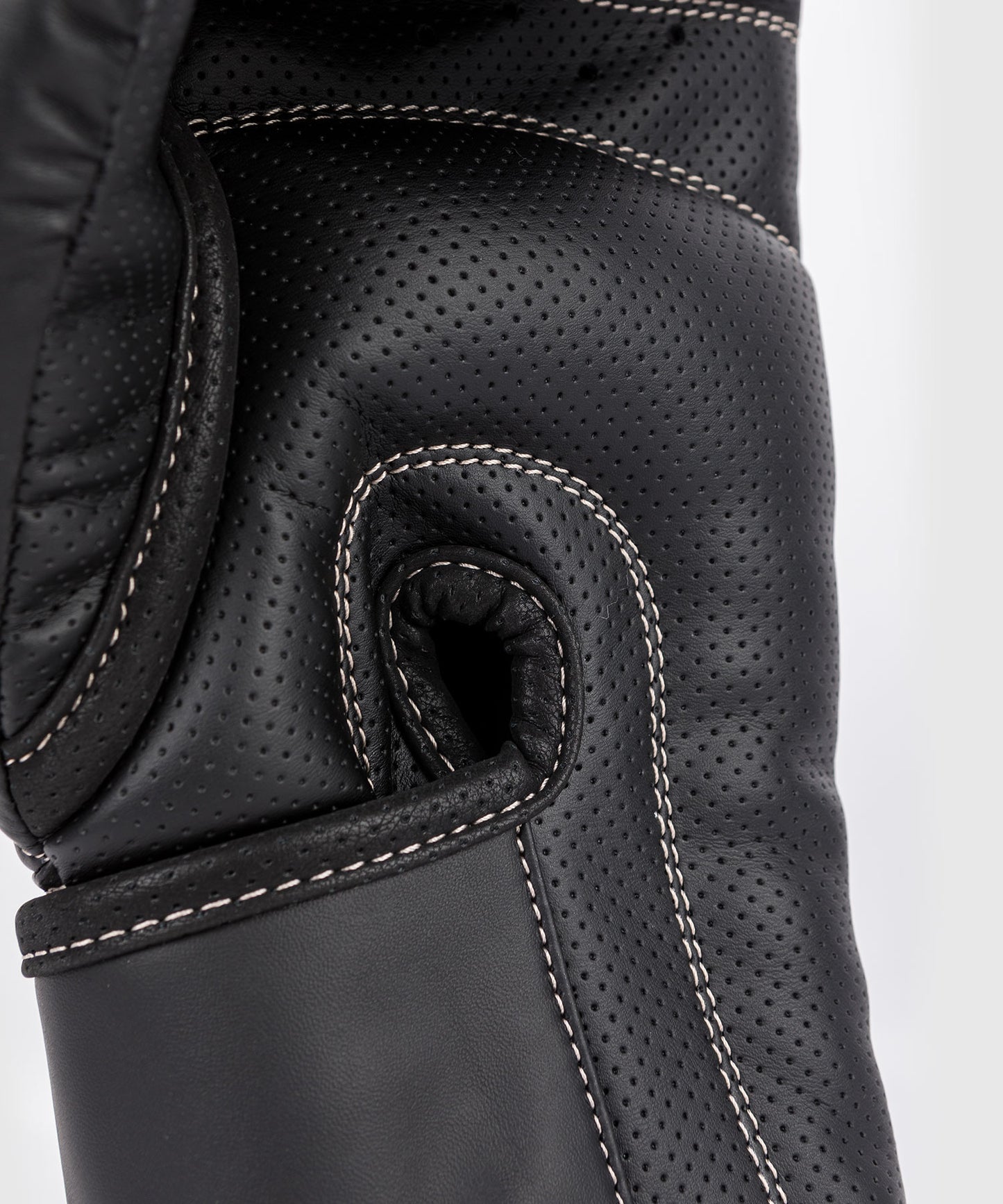 Gants de boxe Venum Impact Evo - Noir