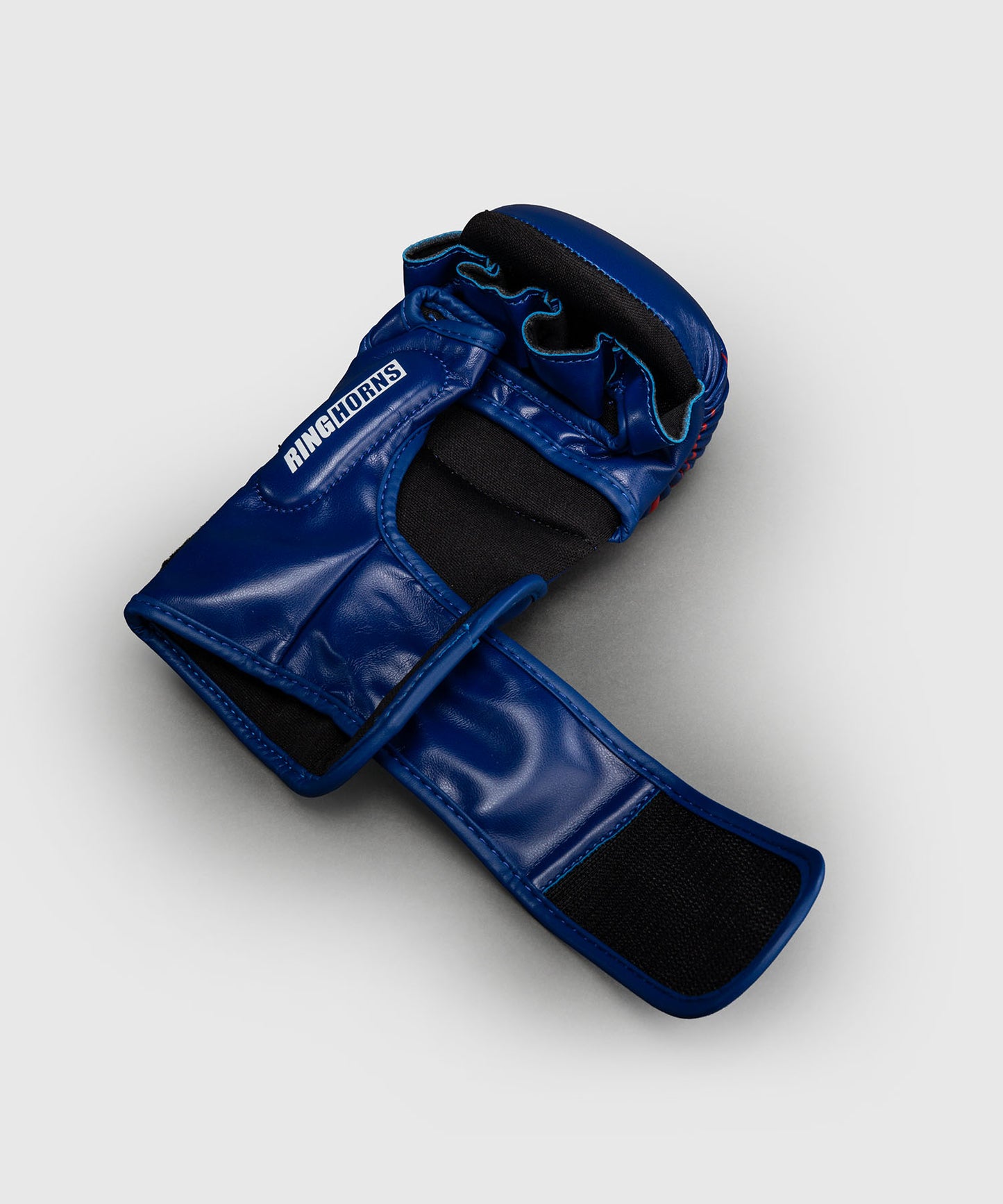 Venum Ringhorns Charger Guantoni da Sparring MMA - Blu navy/Rosso