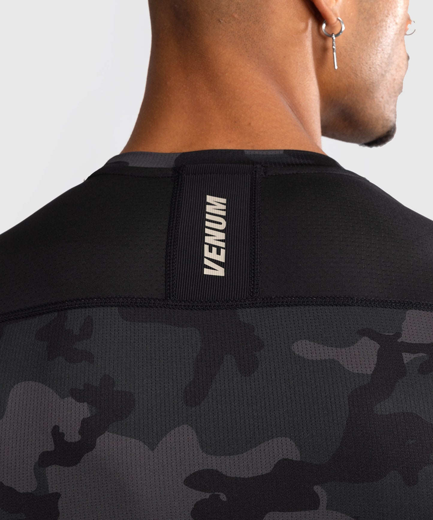 Rashguard à Manches Courtes Venum G-Fit Air pour Hommes - Camo Urban