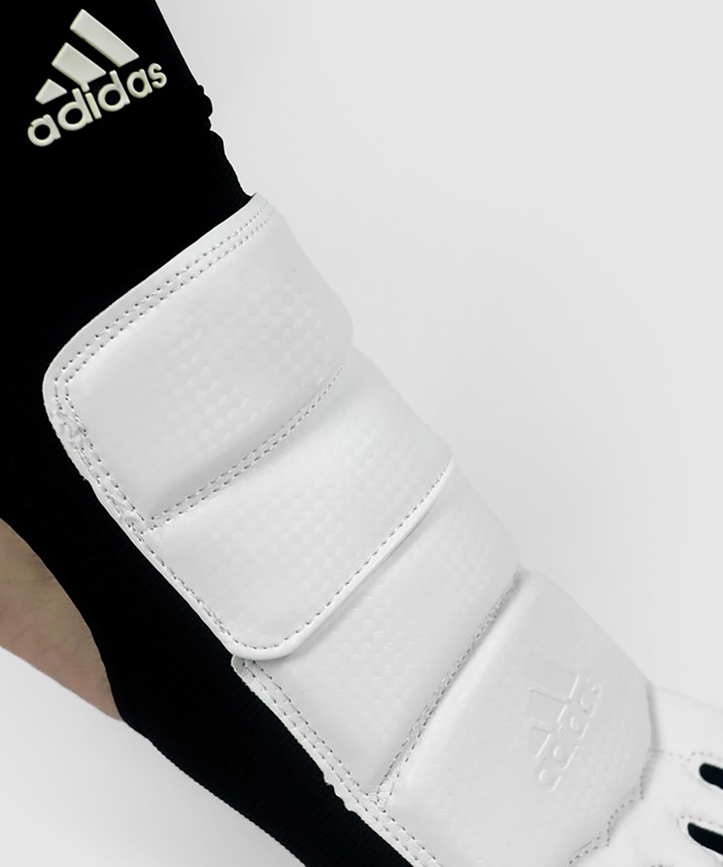 Mitaines de Taekwondo Adidas - Blanc/Noir