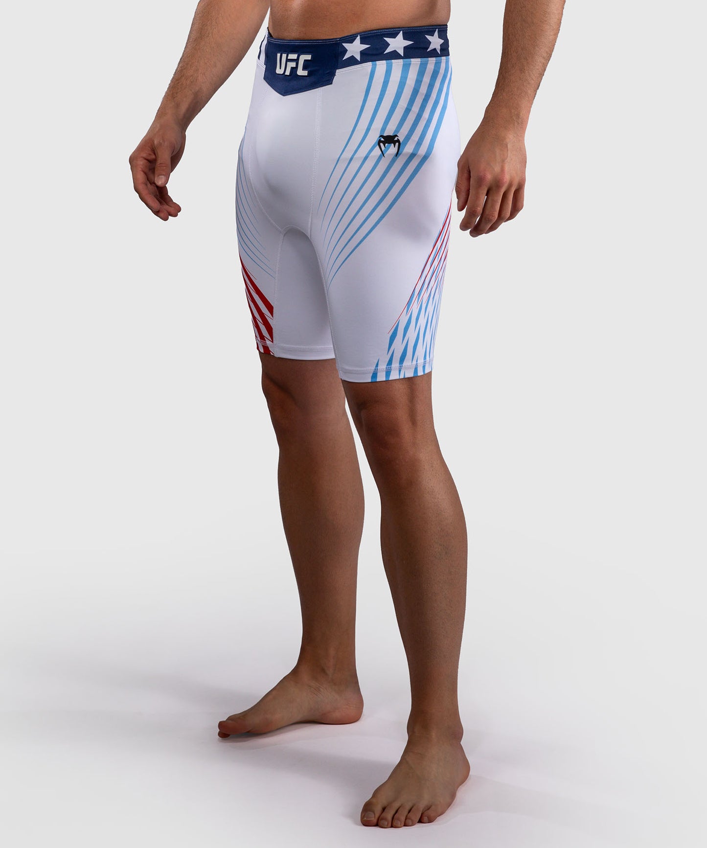 Official UFC Freedom 250 by Venum Authentic Fight Night Vale Tudo Shorts para hombre - Blanco