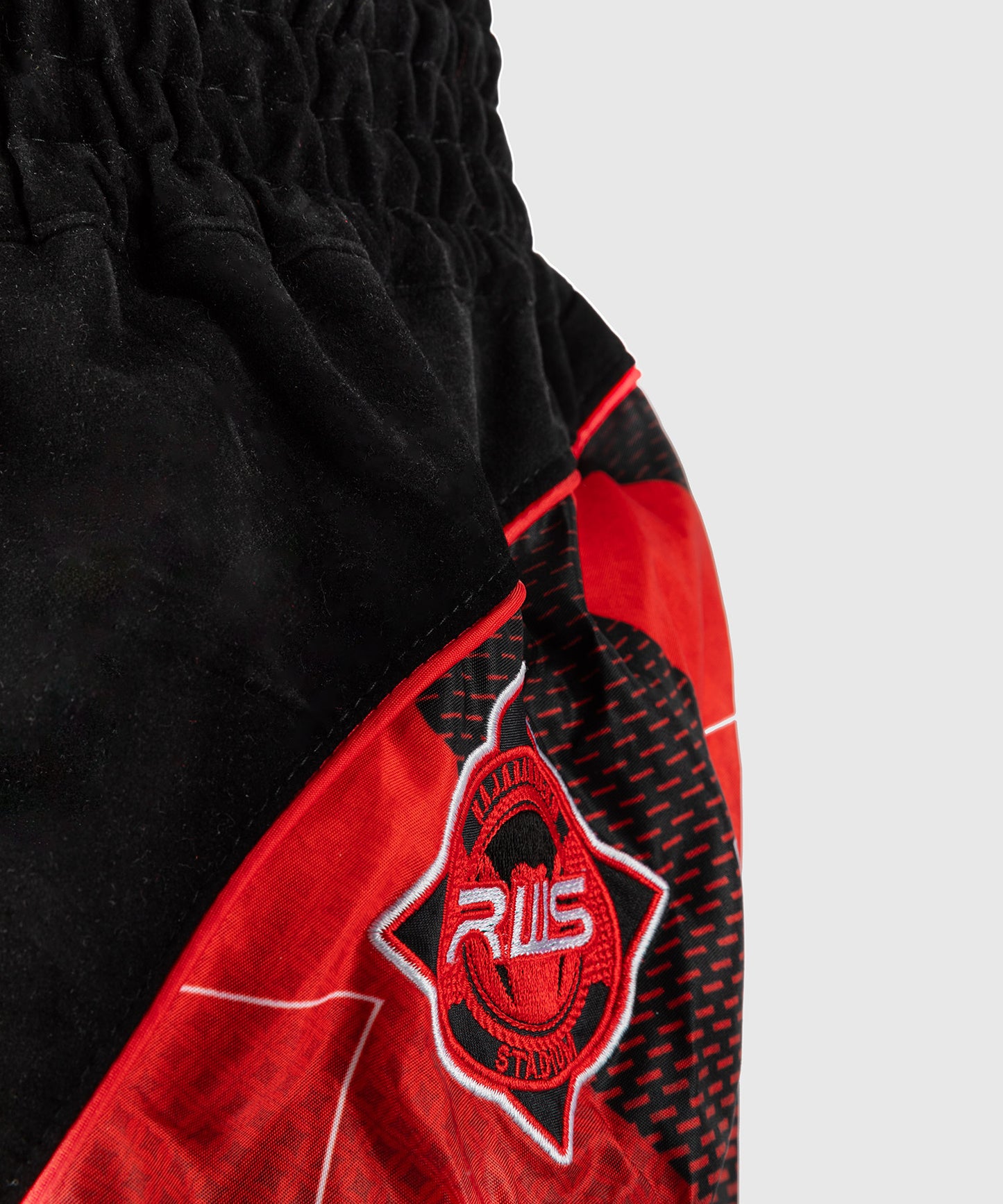 Short de Muay Thai Venum x RWS 2.0 – Noir/Rouge
