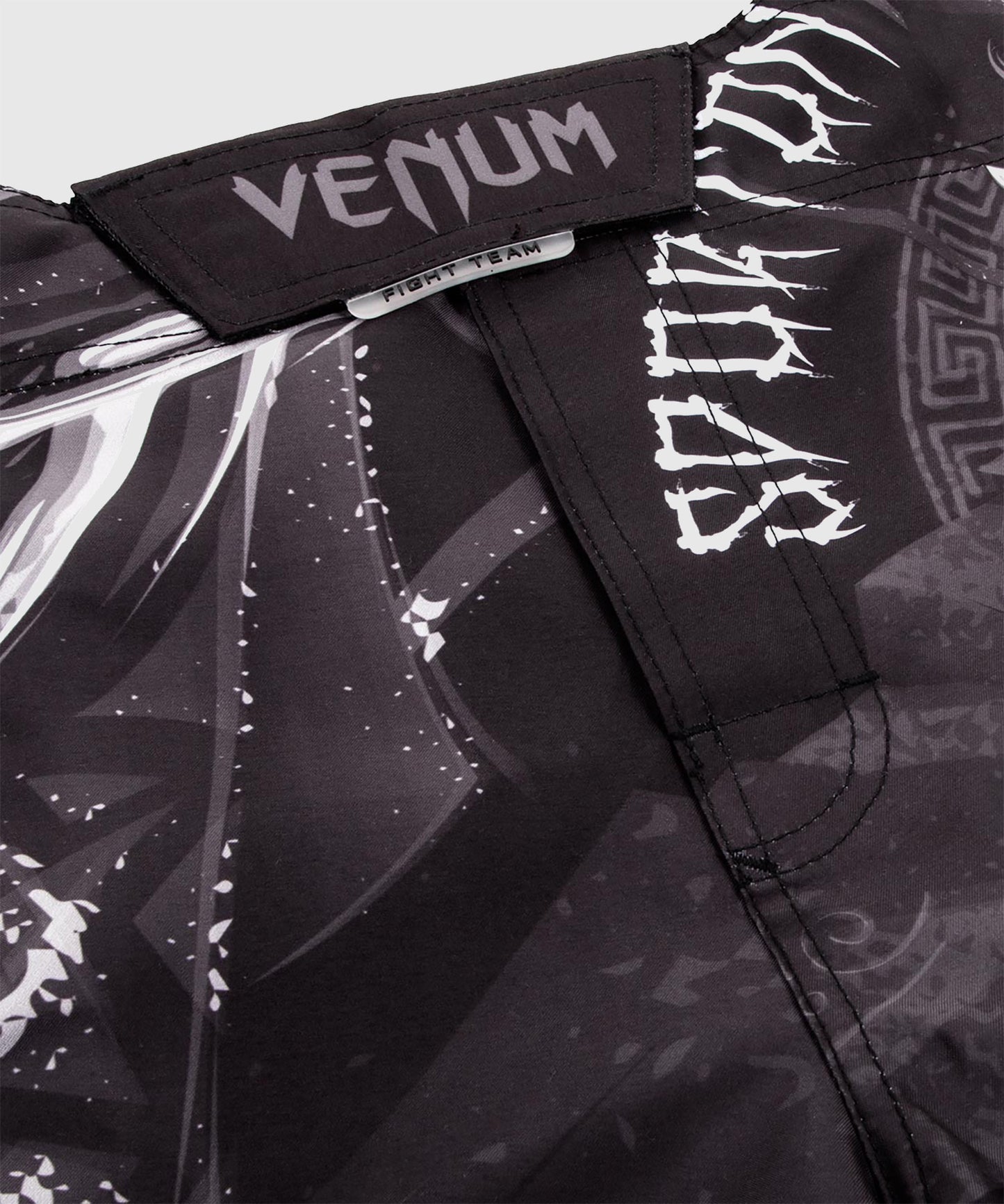 Venum Gladiator 3.0 Fightshorts - Black/White