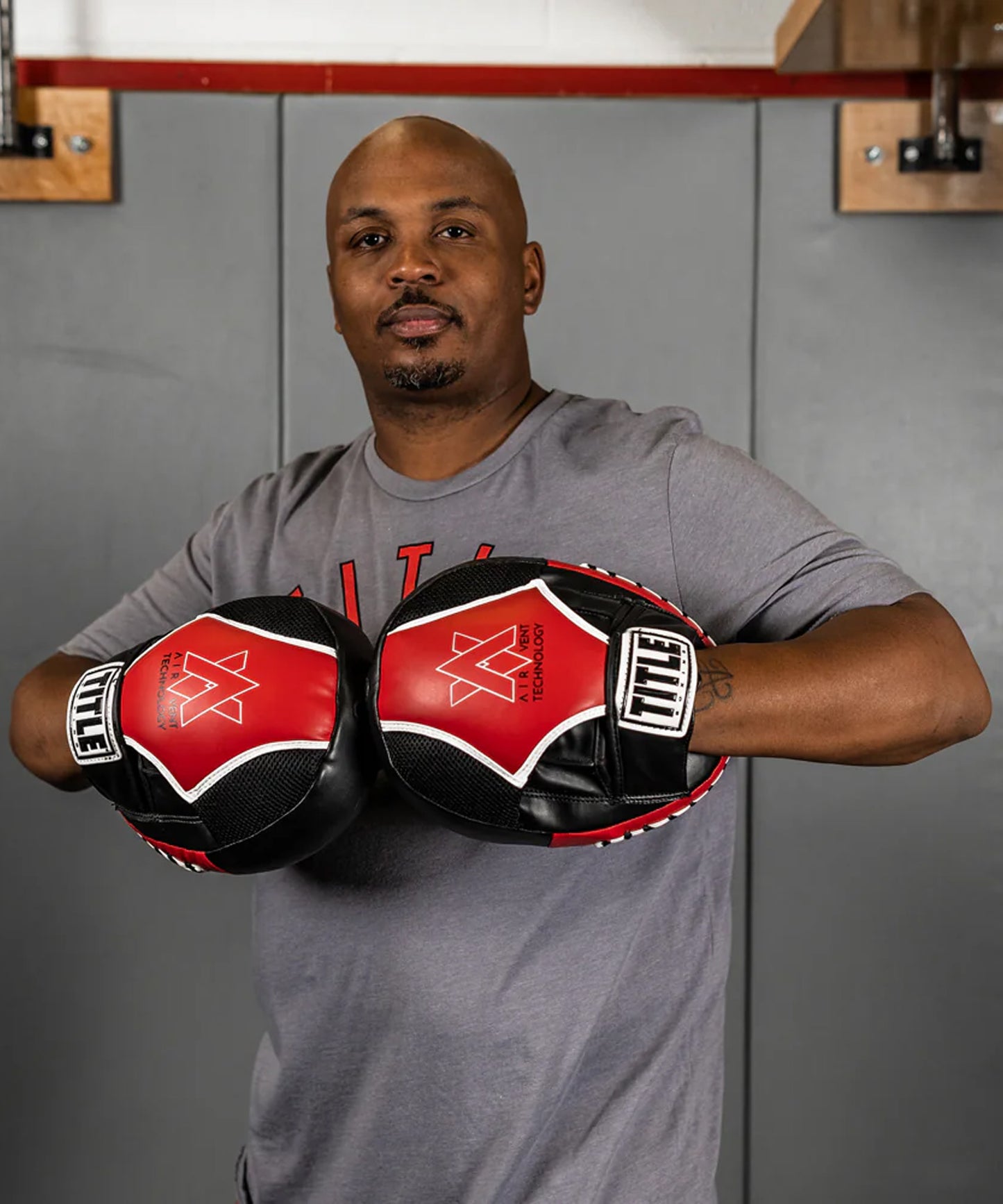 Title Boxing Air-Vent Focus Mitts