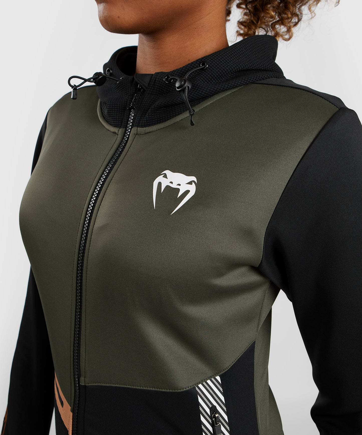 Sweatshirt zippé à capuche pour Femmes UFC Adrenaline by Venum Fight Week - Kaki/Bronze