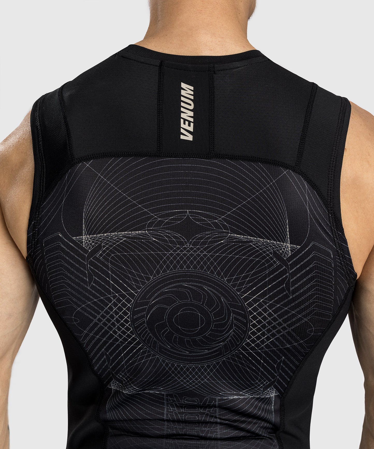 Venum G-Fit Air Herren Ärmelloses Rashguard - Tiefschwarz/Wüstensand