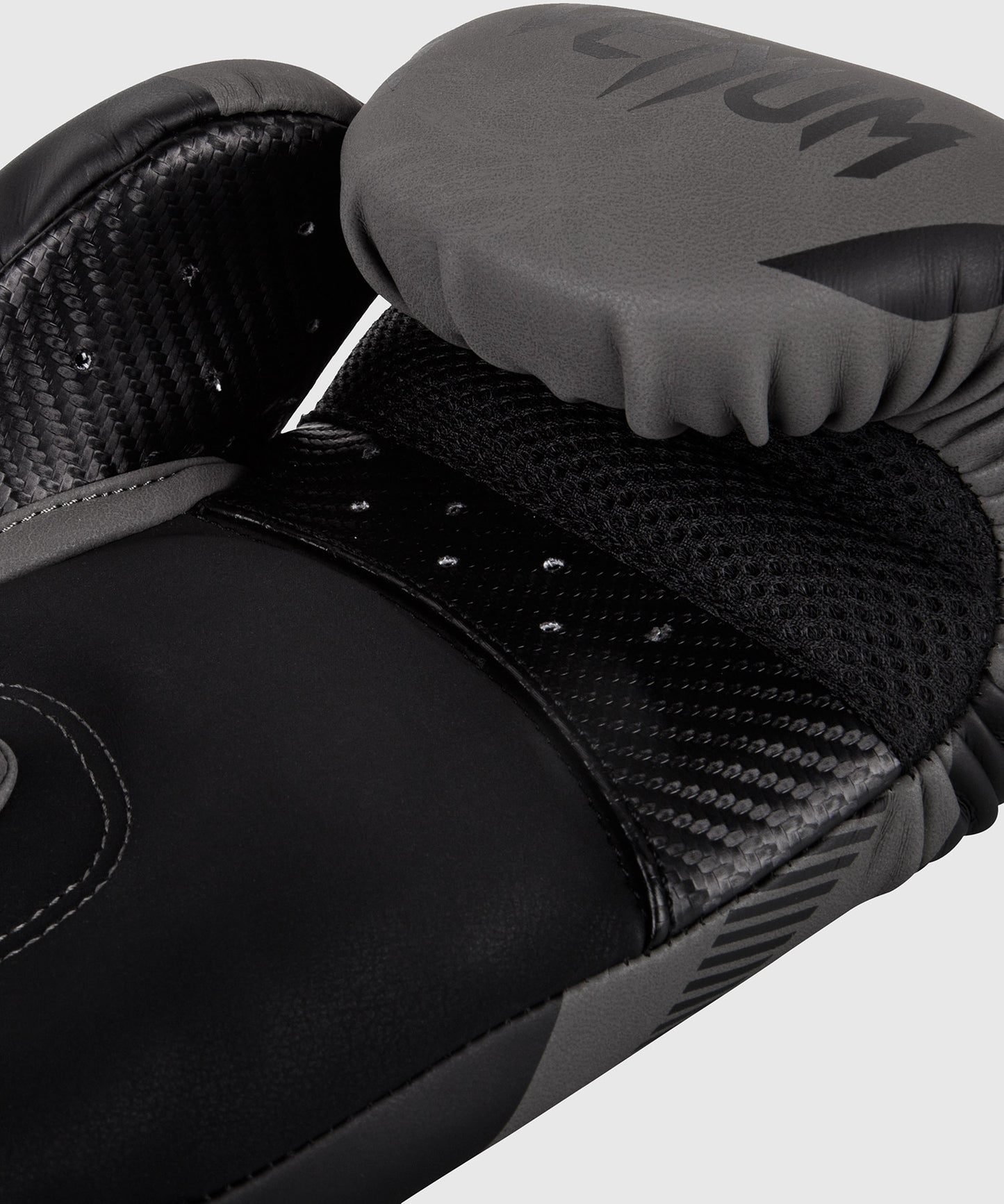 Gants de boxe Venum Impact – Gris/Noir