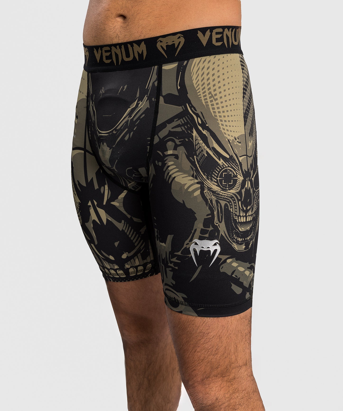 Pantalones cortos de compresión Venum Space Invader - Negro/Arena