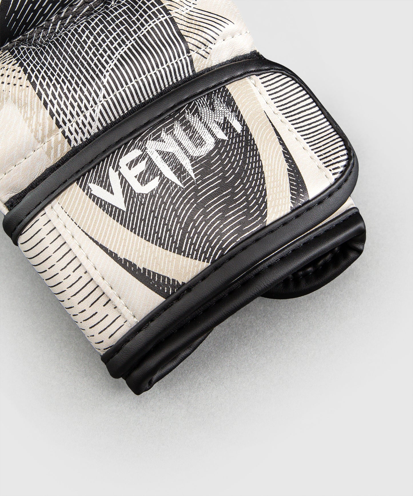 Venum Galactic 3.0 Guantes de sparring - Blanco roto/Negro